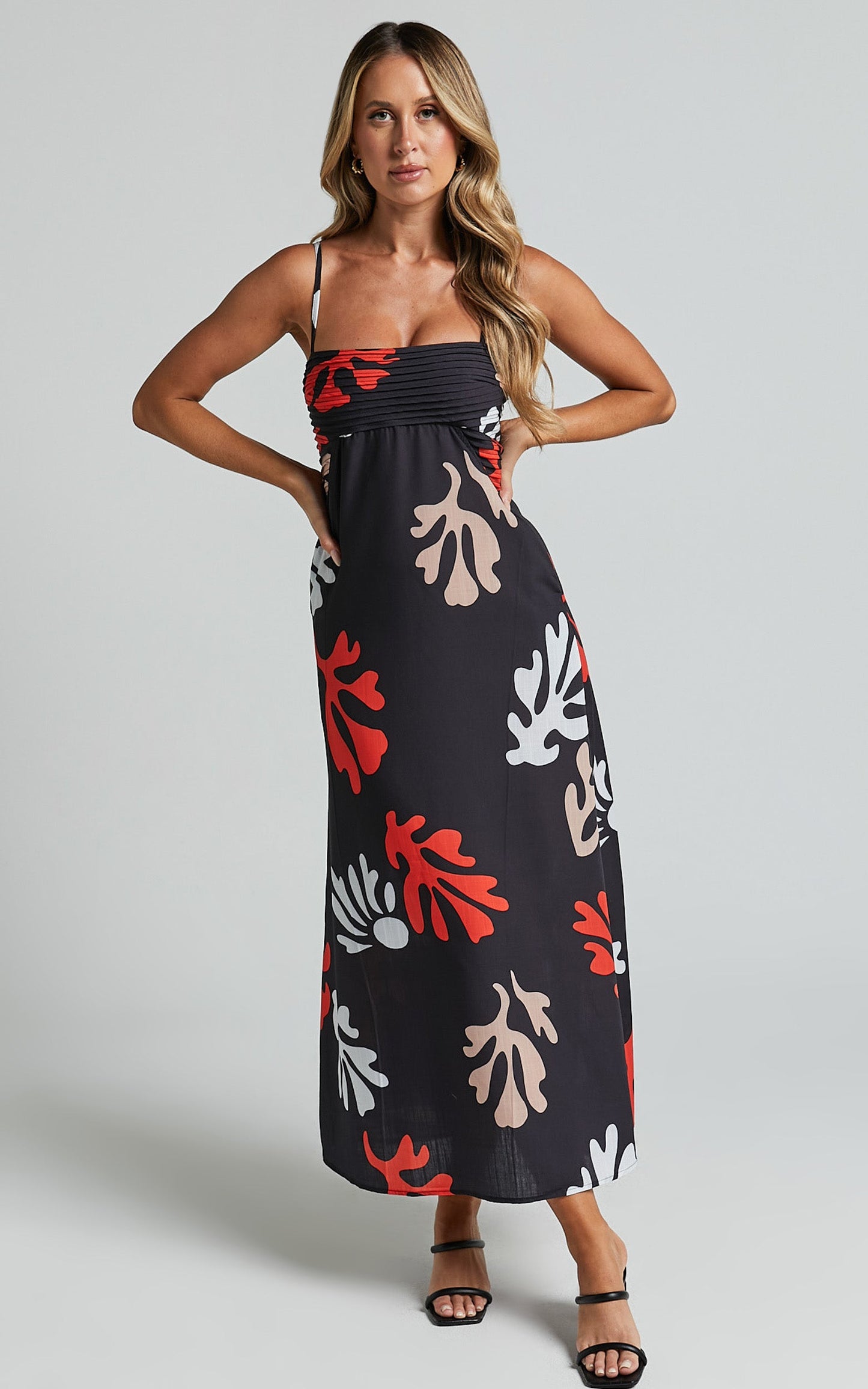 Runaway The Label - Verrone Maxi Dress in Black