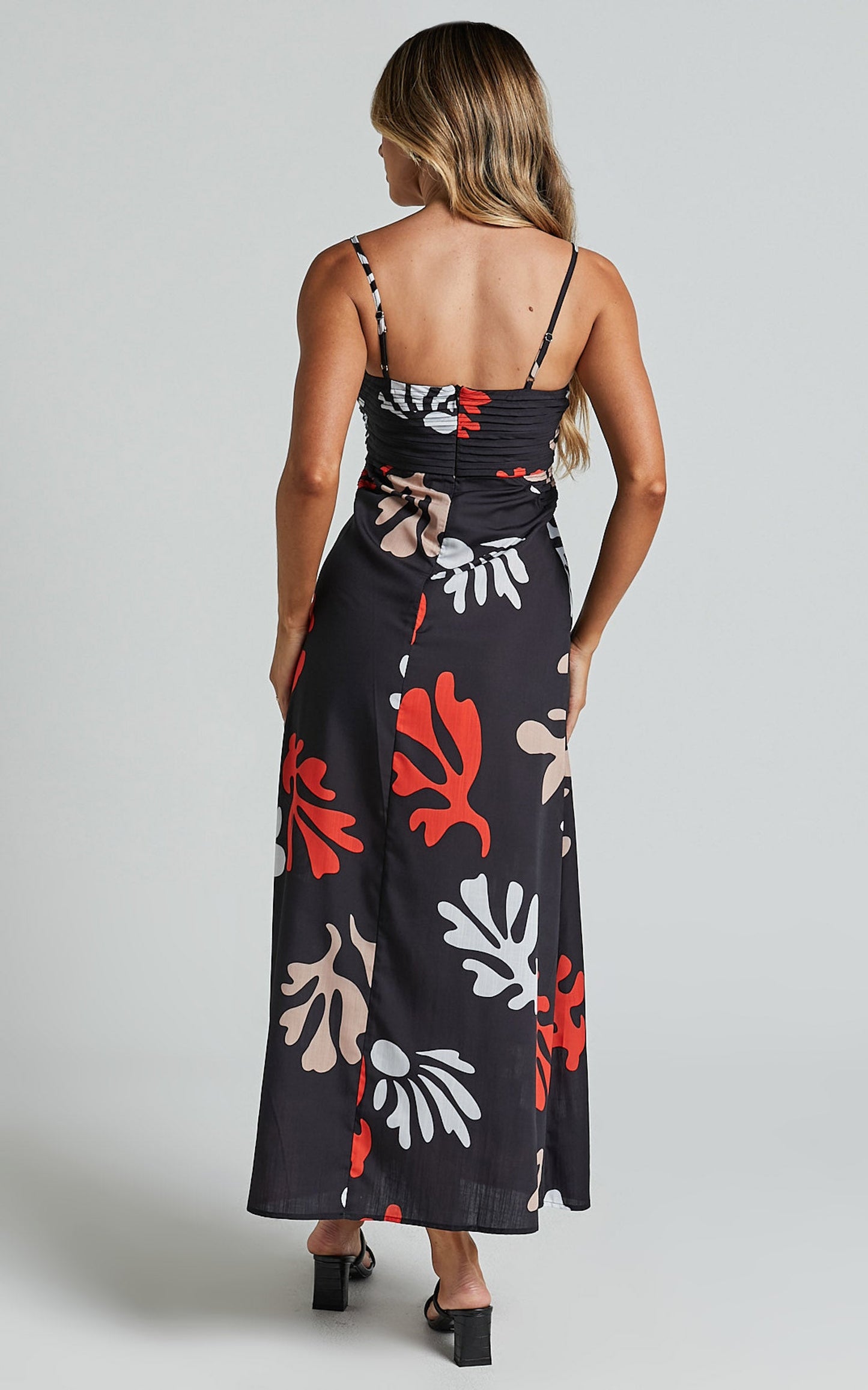 Runaway The Label - Verrone Maxi Dress in Black