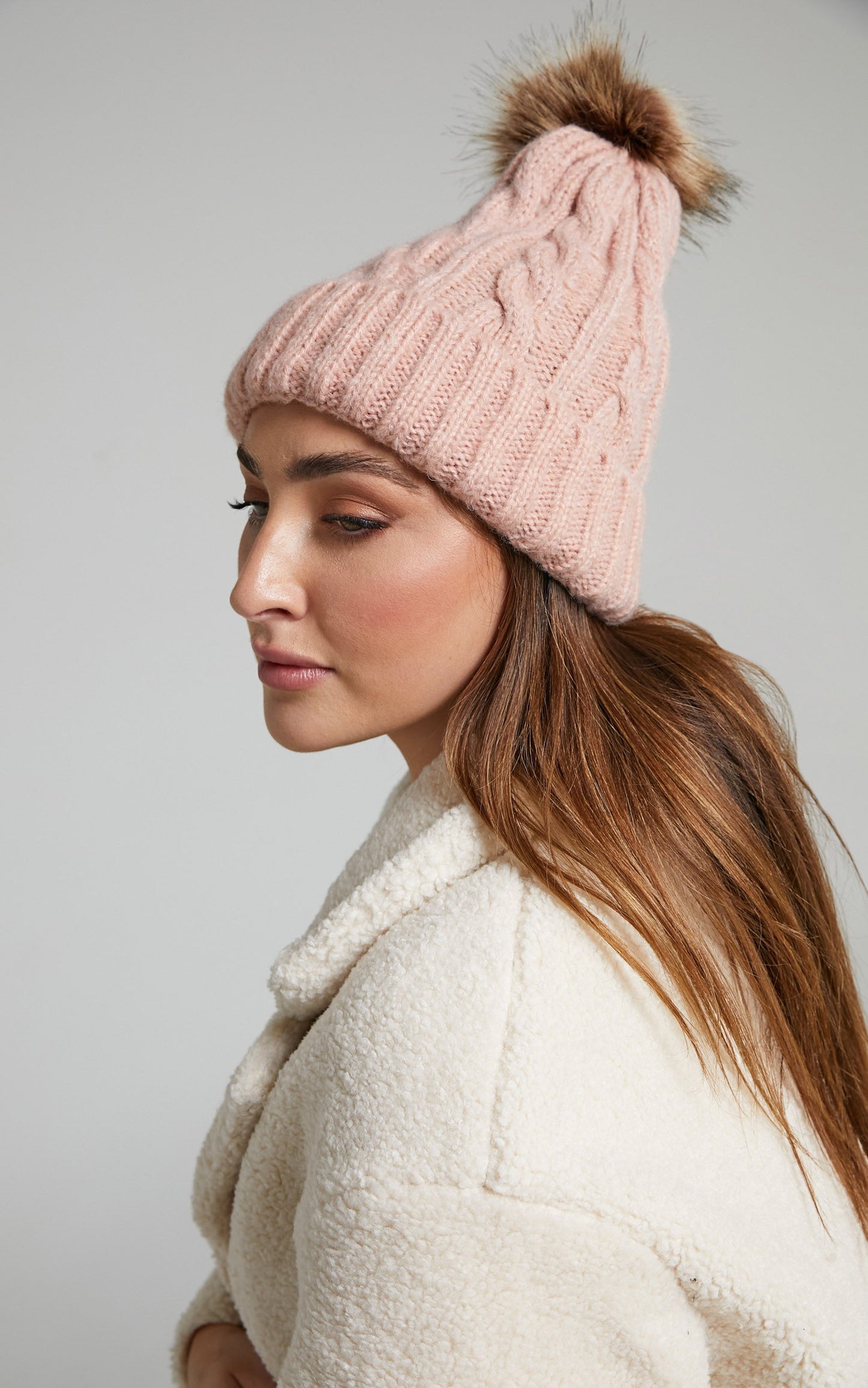 Ramiah Pom Pom Beanie in Pink