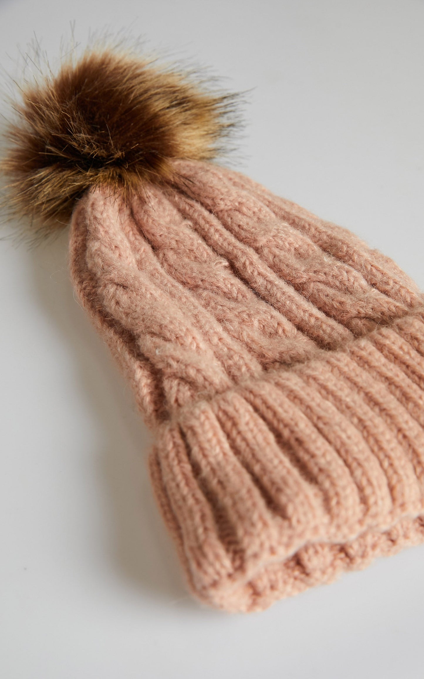 Ramiah Pom Pom Beanie in Pink