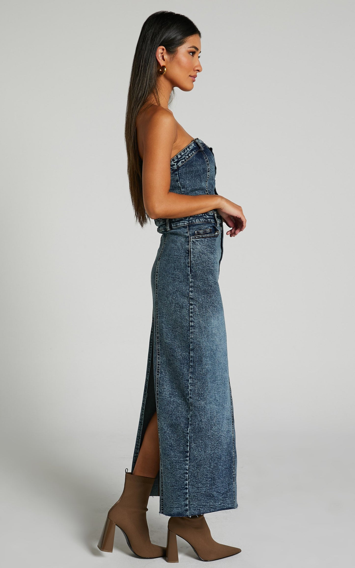 Reed Midi Dress - Strapless Button Down Dress in Dark Wash