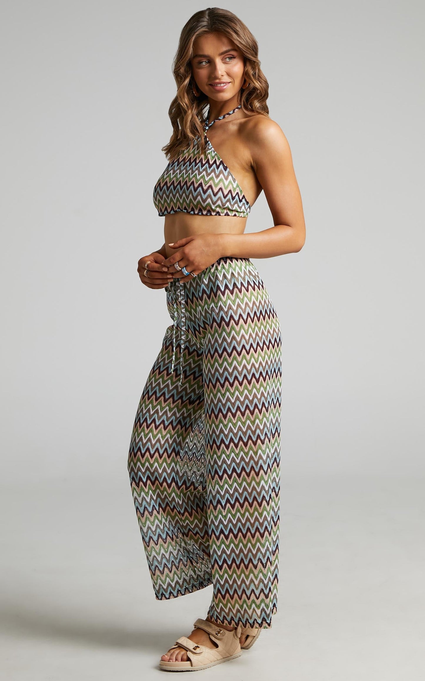 Rhyzel Top - Halter Neck Crochet Crop Top in Multi