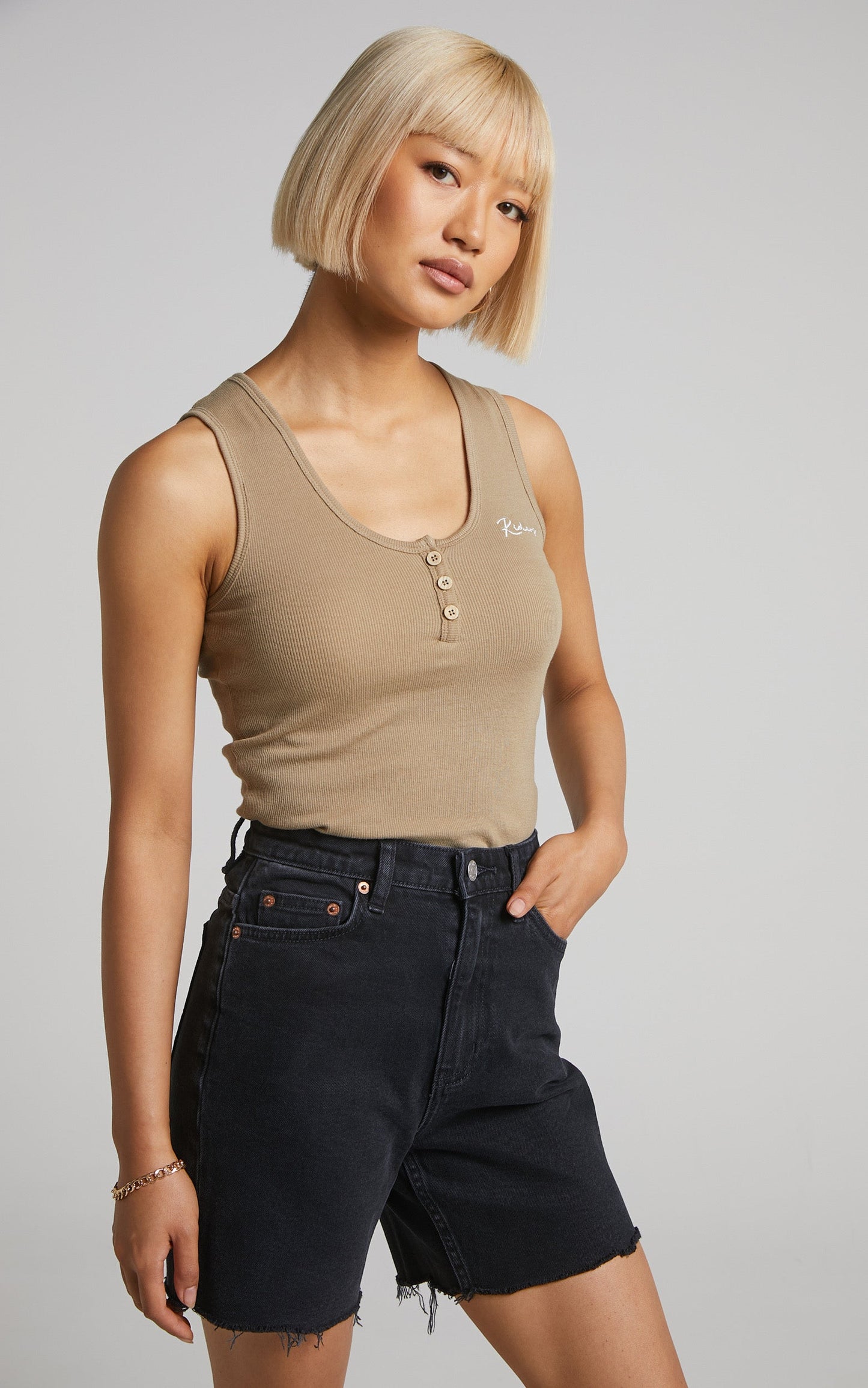 Riders by Lee - Straight Denim Short in Black Beauty Raw