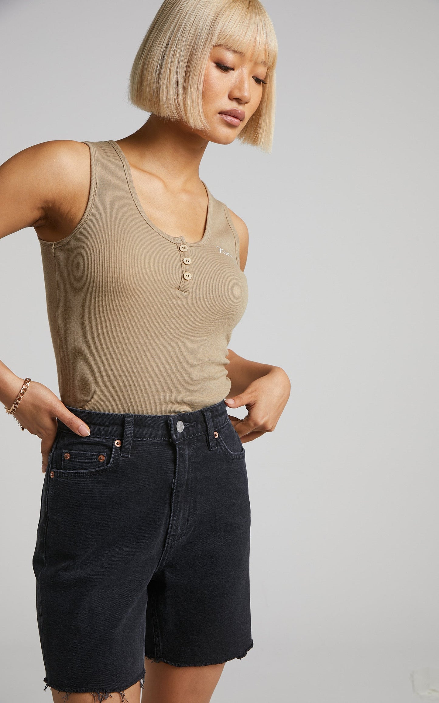 Riders by Lee - Straight Denim Short in Black Beauty Raw