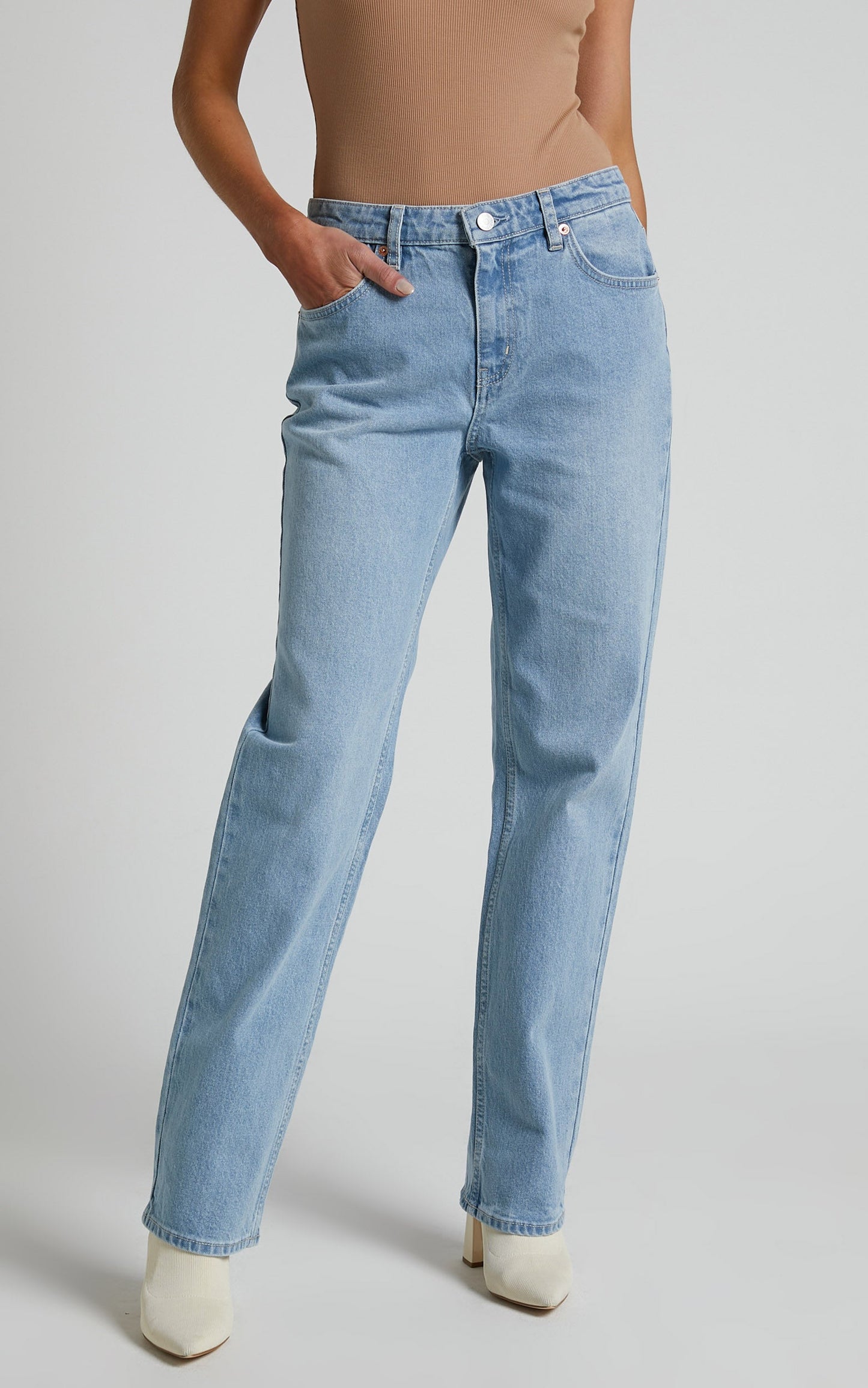 Riders By Lee - Mid Vintage Straight Jean in Summertime Blue