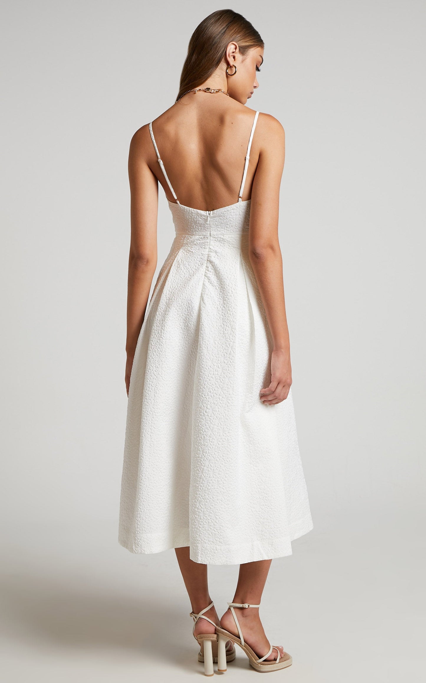 Rikardy Midi Dress - Plunge Fit And Flare Dress in White Floral Texture