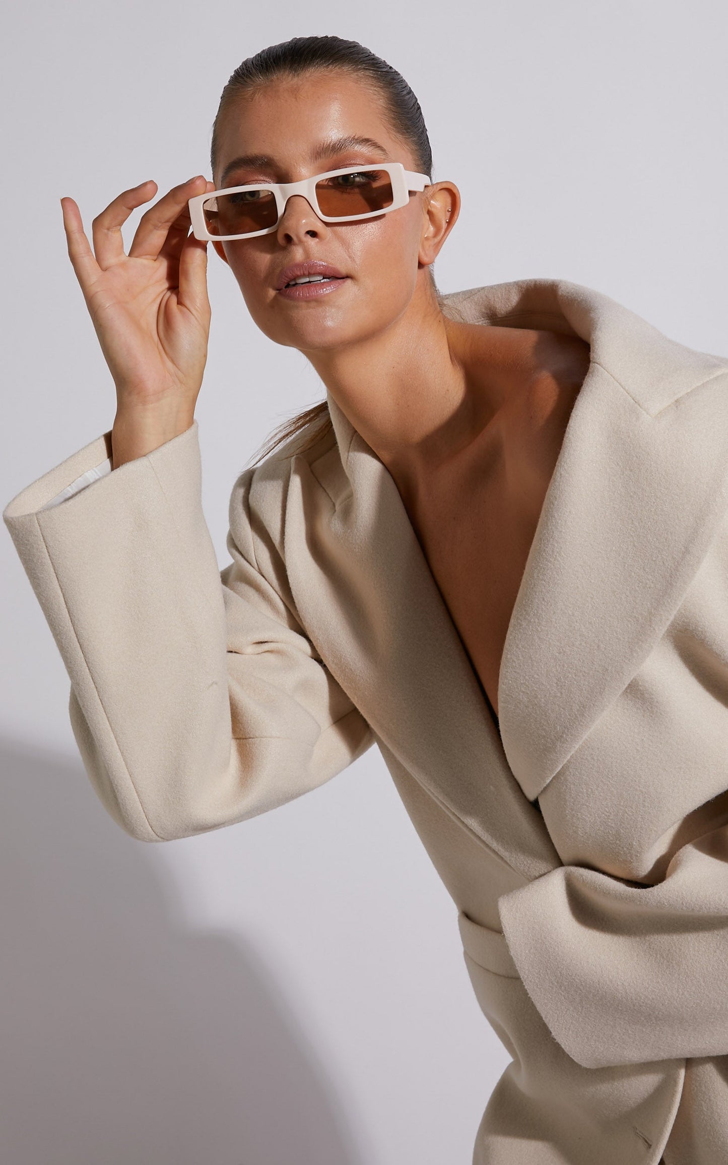 Riley Square Sunglasses in Cream