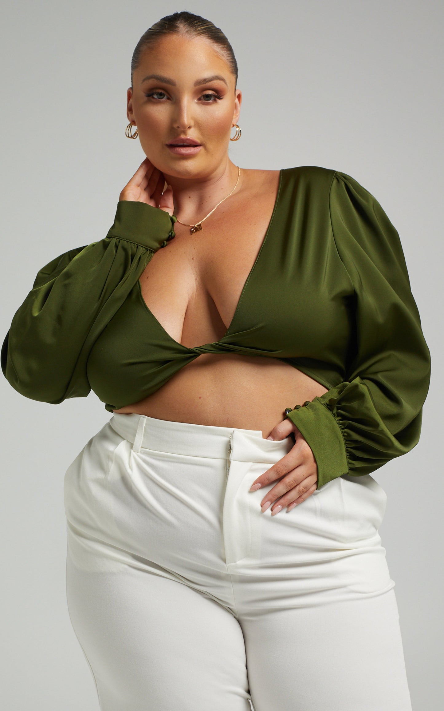 Sorahya Twist Front Long Sleeve Crop Top in Olive