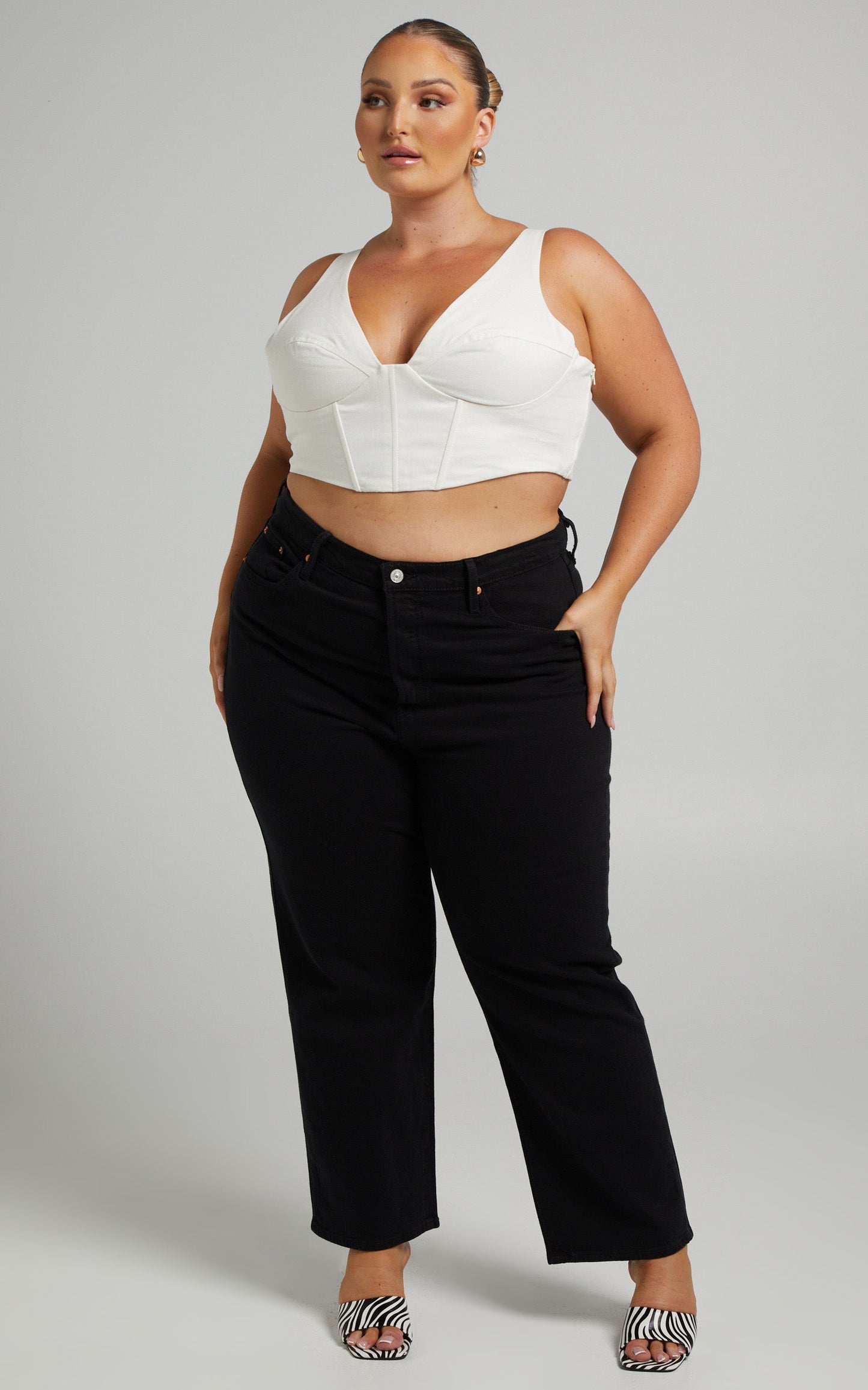 Levi's Curve - Ribcage Straight Jean in Black Sprout