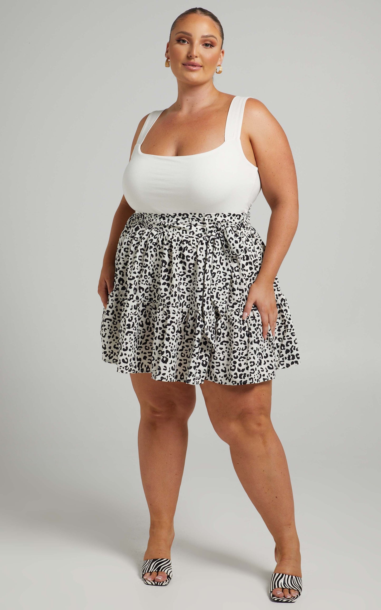 Daniella Mini Skirt - Tie Waist Skirt in Black Print