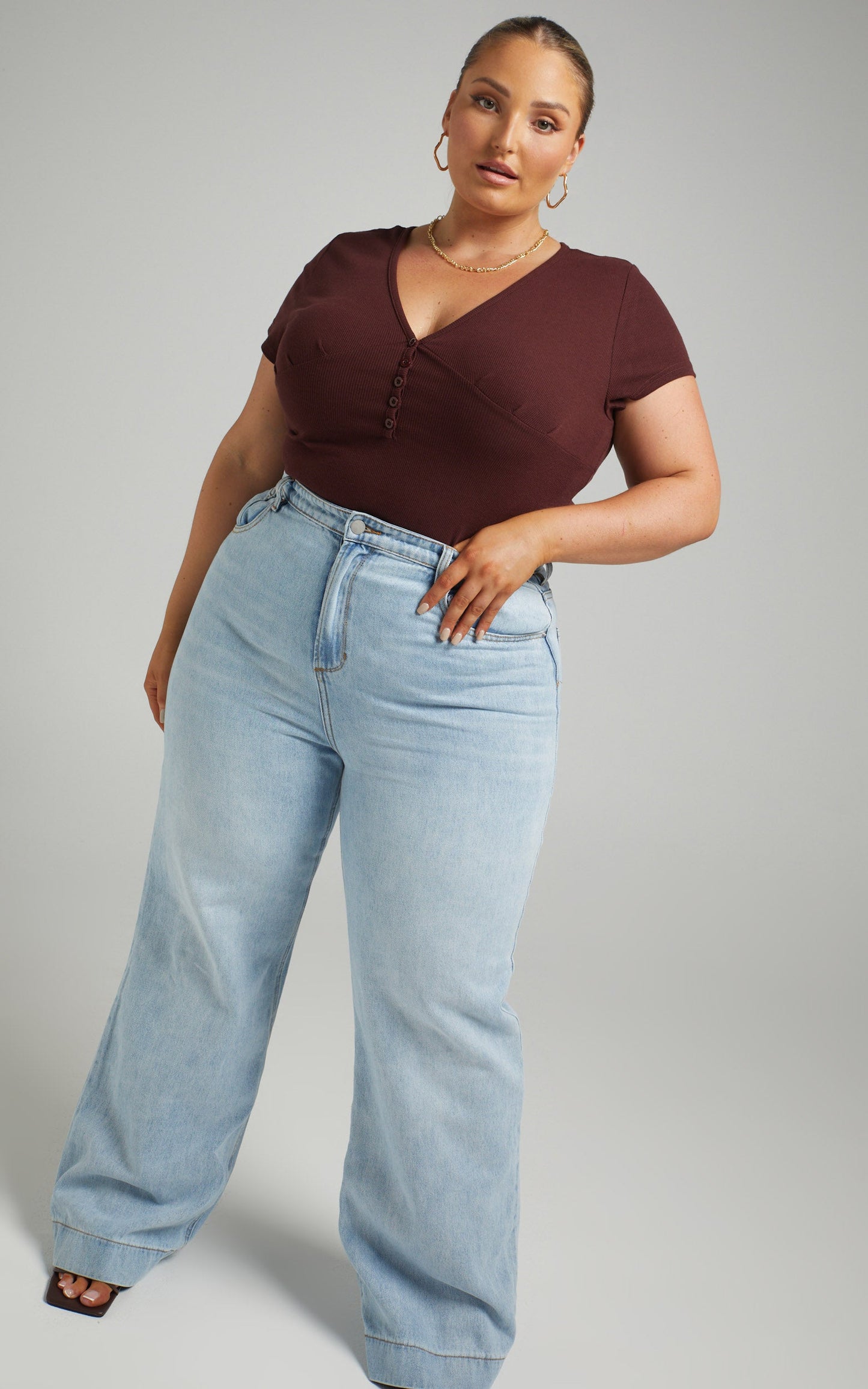 Girl Next Door Short Sleeve Bodysuit in Rootbeer
