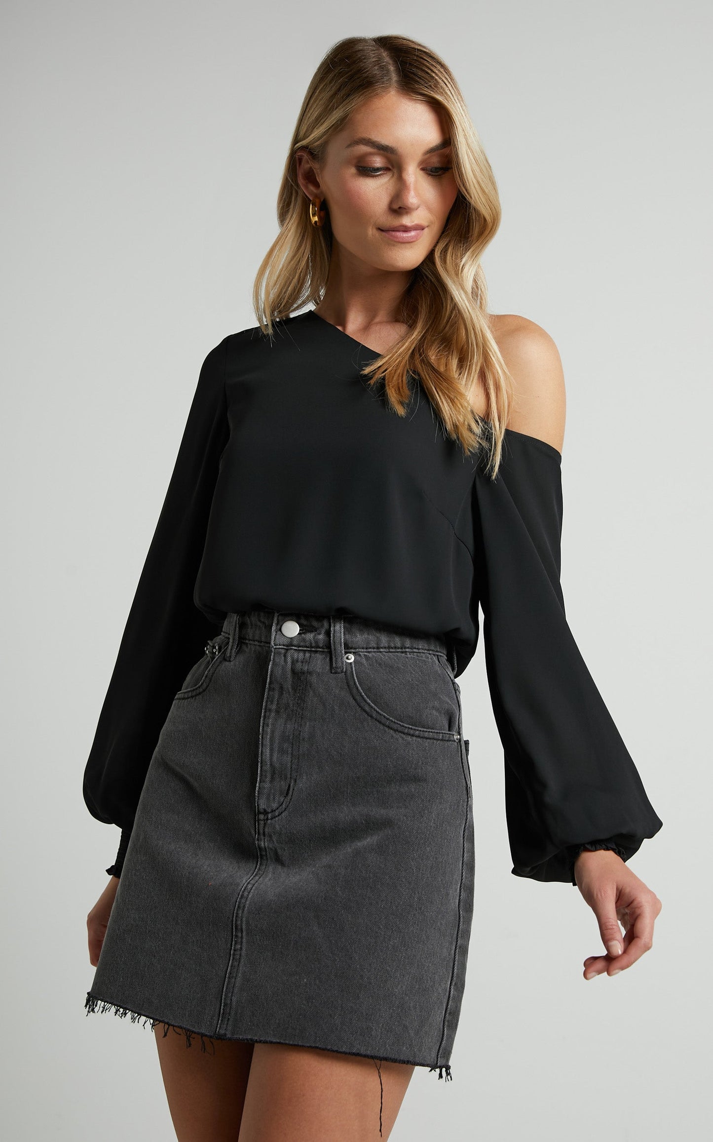 Robin Top - Long Sleeve Off Shoulder Top in Black