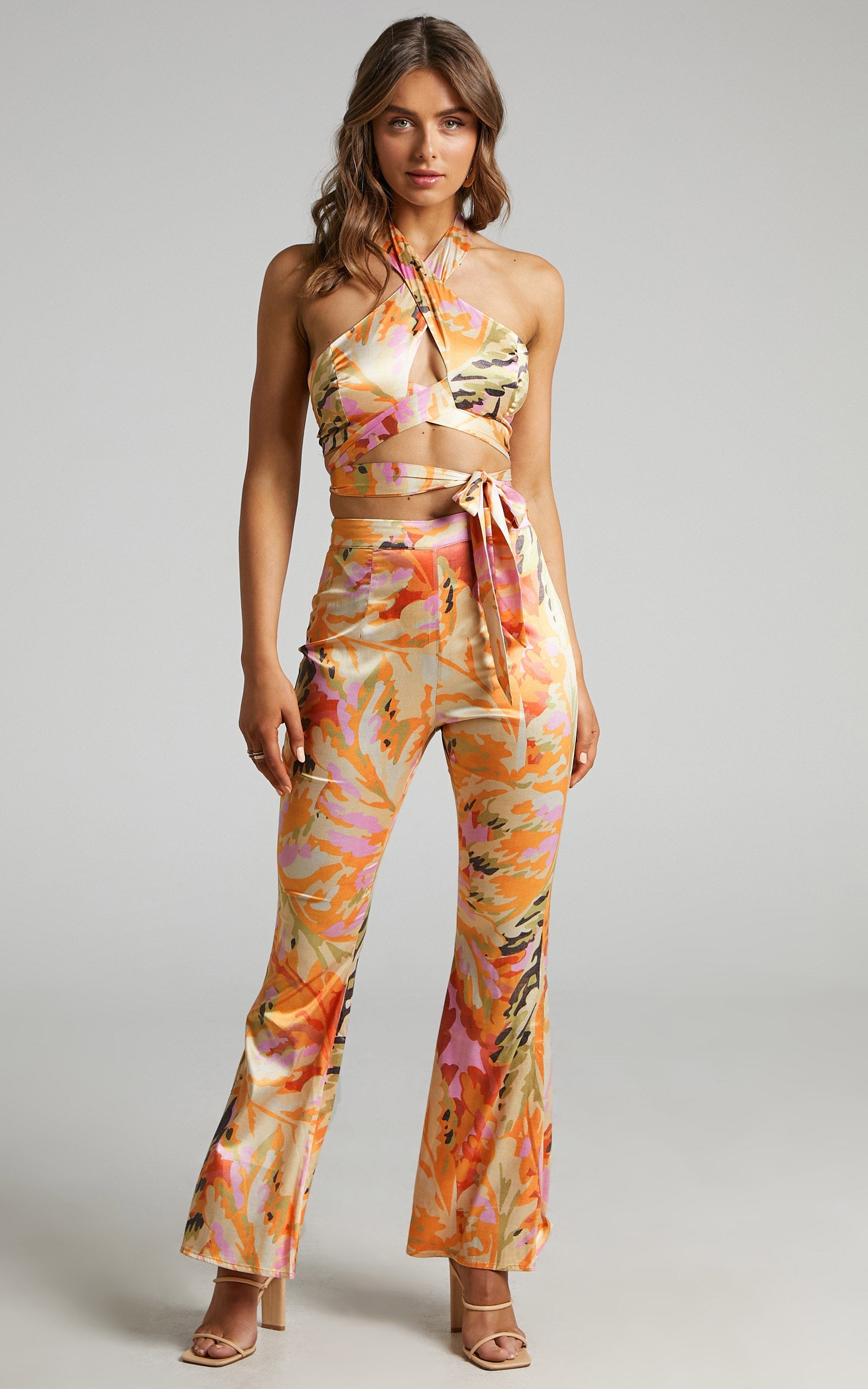 Romaine Halter Neck Two Piece Pant Set in abstract palm