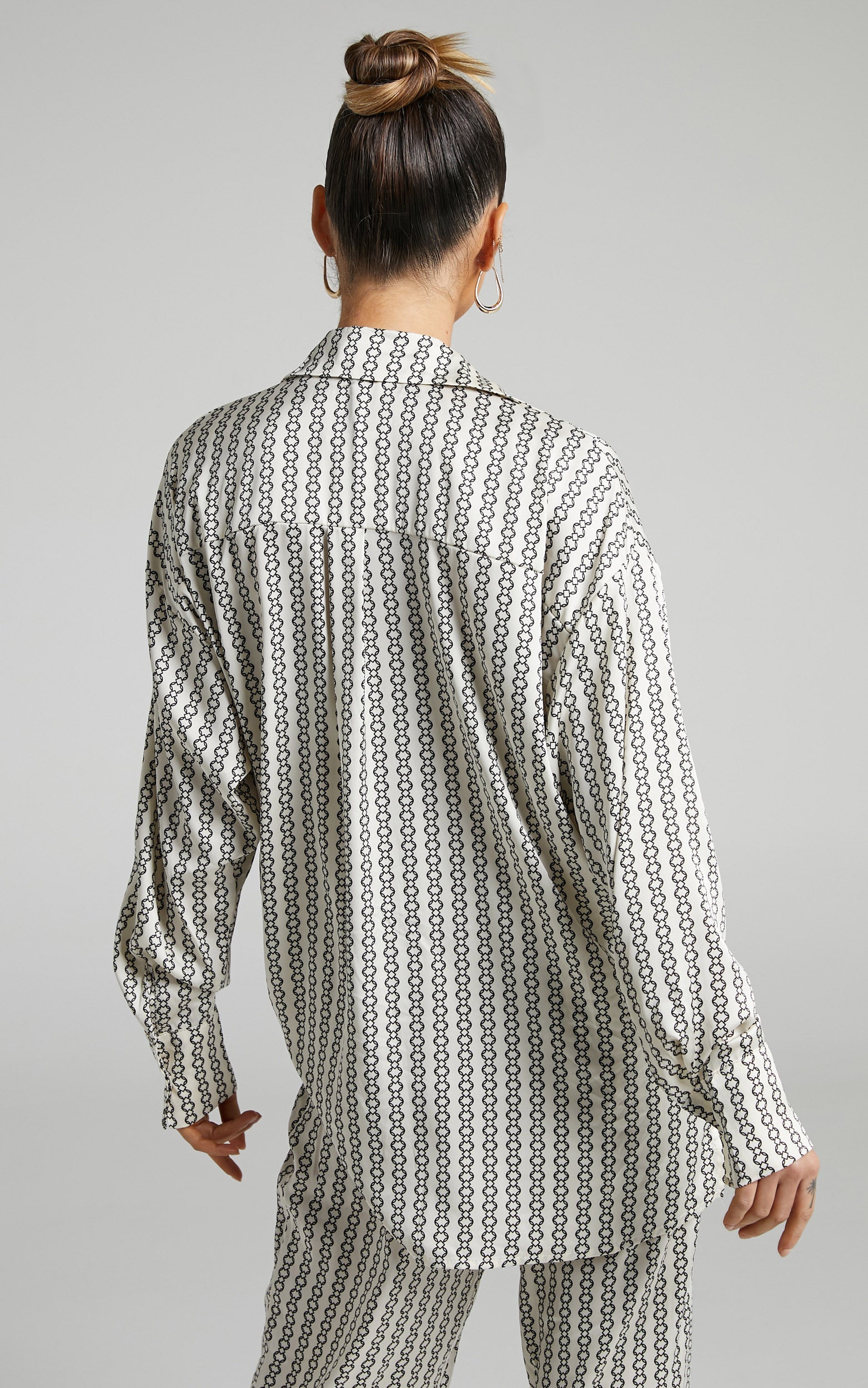 Rosetti Shirt - Relaxed Button Down Longline Shirt in Chain Print
