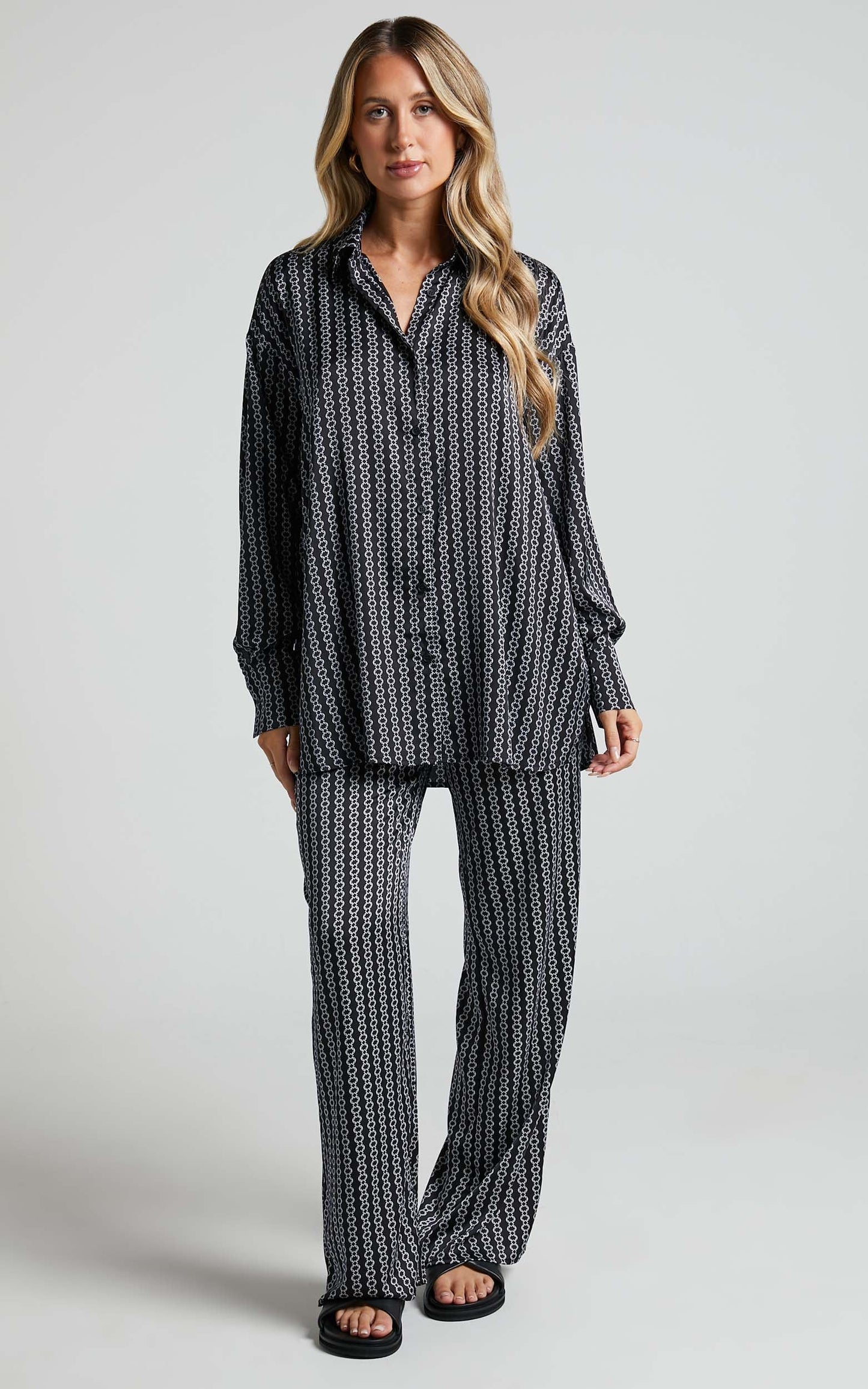 Rosetti Pants - Mid Waisted Elastic Waist Relaxed Pants in Black Chain