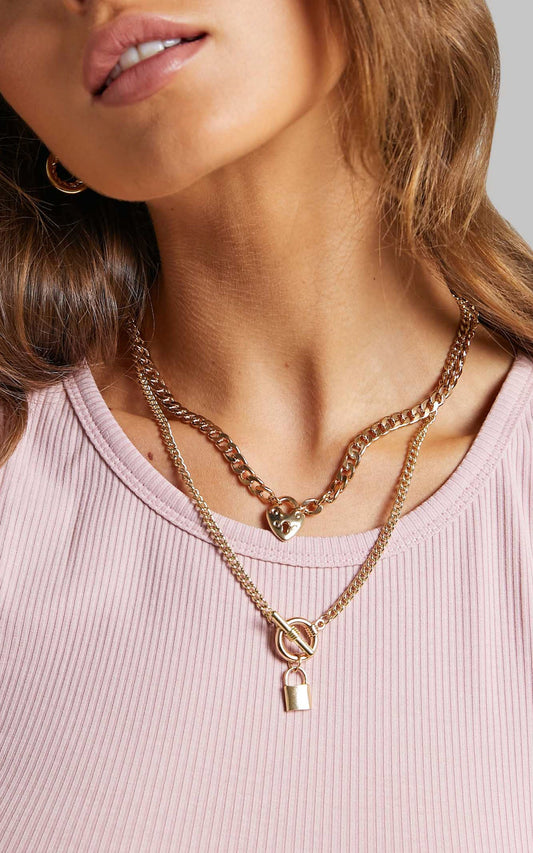 Ryena Necklace in Gold