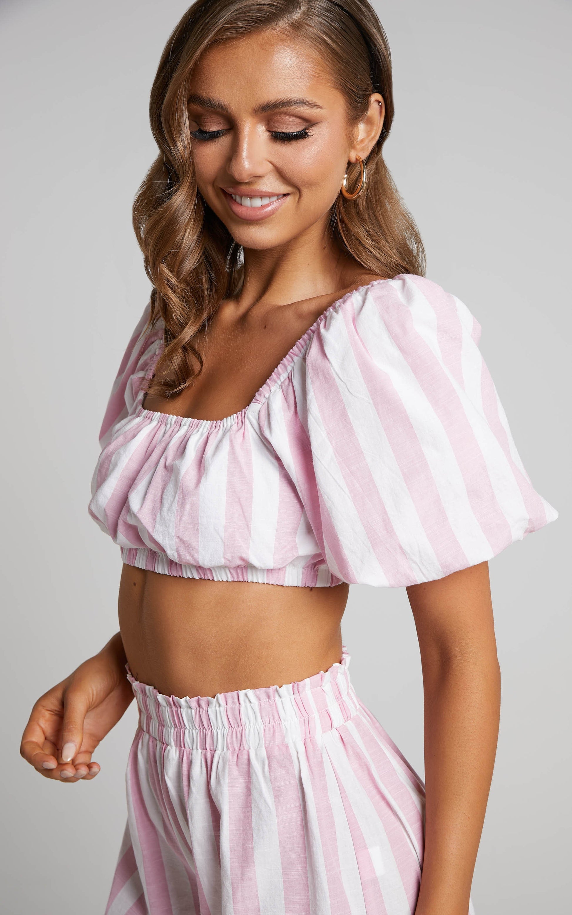 Sahle Top - Striped Puff Sleeve Crop Top in Pink