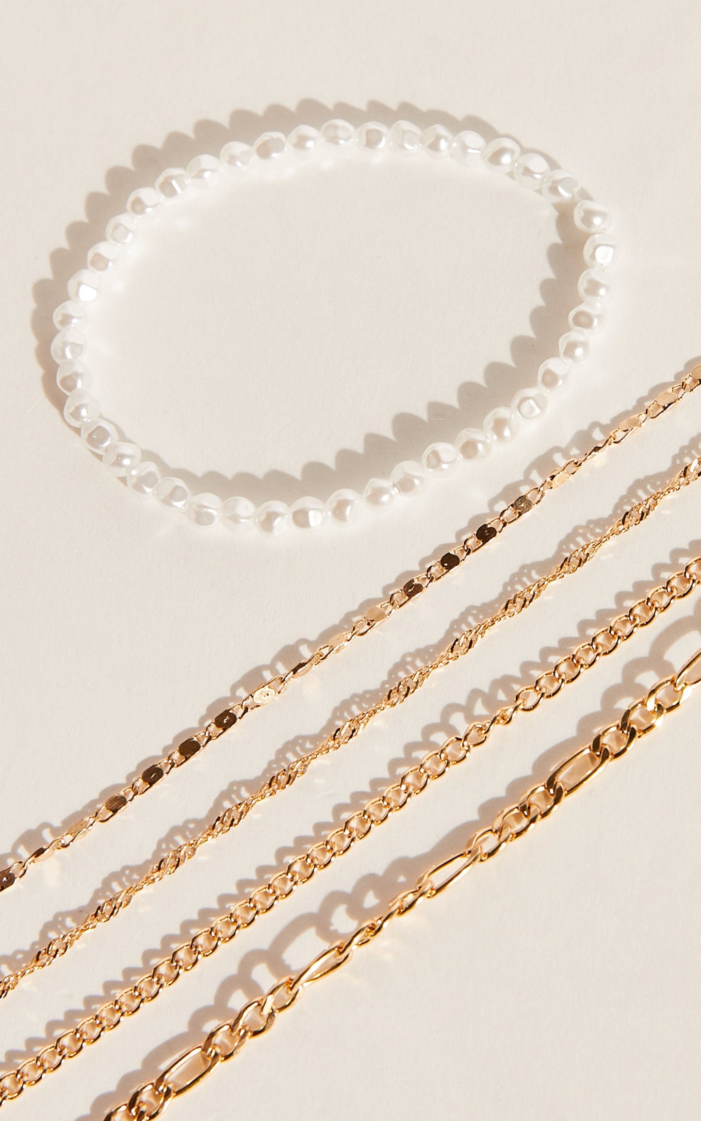 Samjana Multipack Bracelet Set in Gold and Pearl