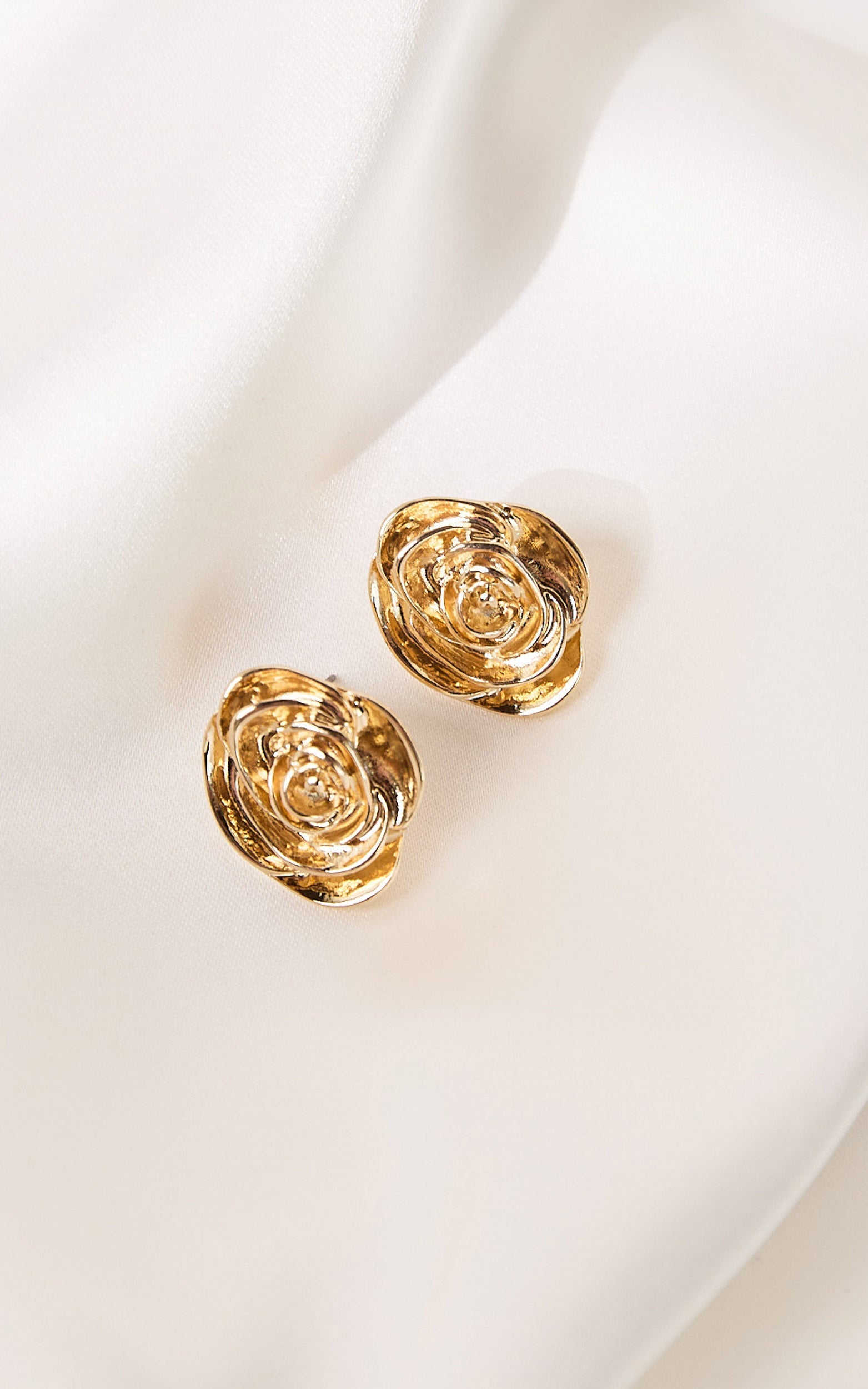 Scarlett Earrings - Rose Detail Earrings in Gold