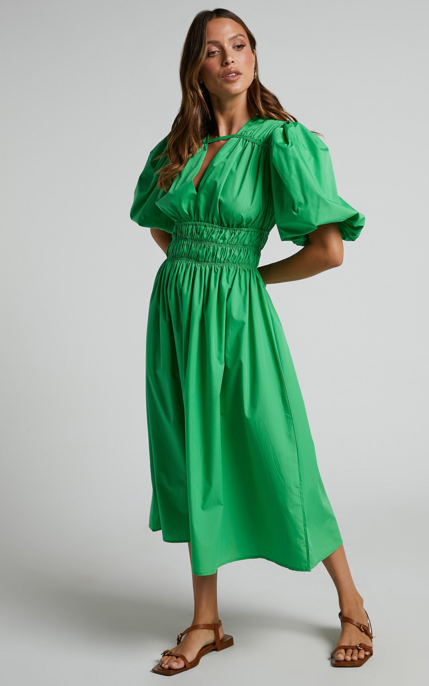 Selnya Midi Dress - Puff Sleeve V Neck Panelled Dress in Green