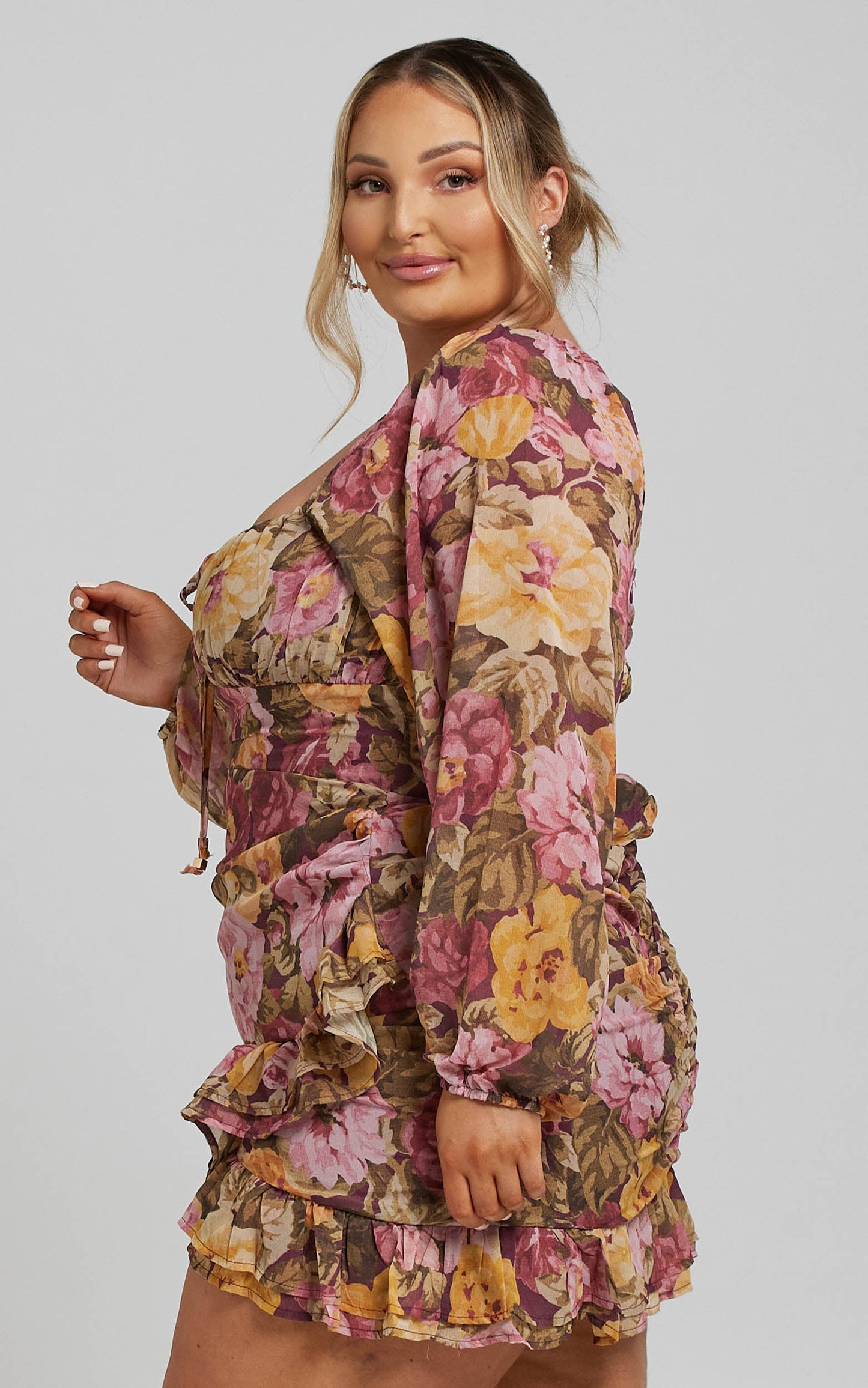 Grizela Mini Dress - Gathered Bust Long Sleeve Dress in Classic Floral