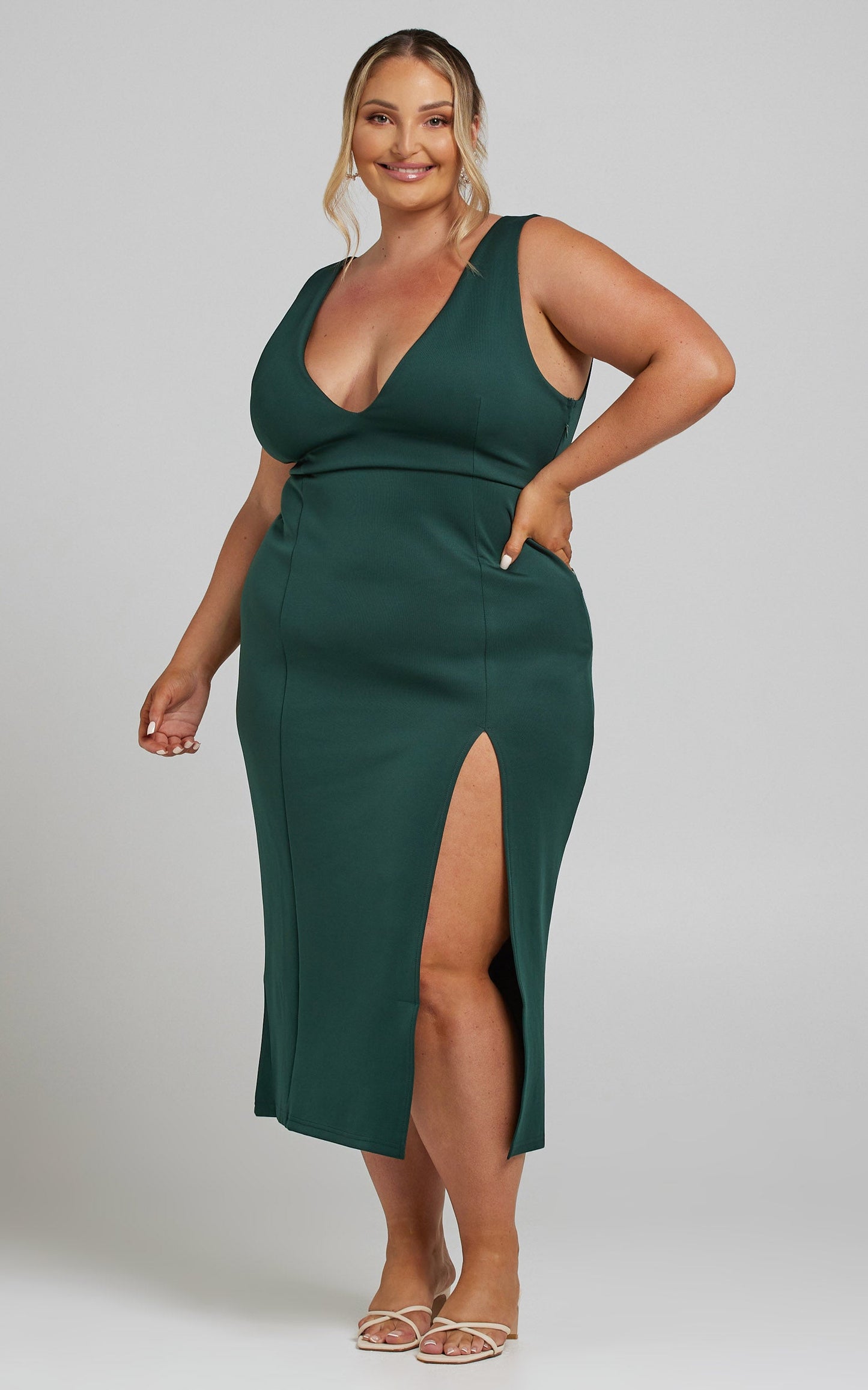 Calliope Plunge Neck Midi Dress with Split in Emerald