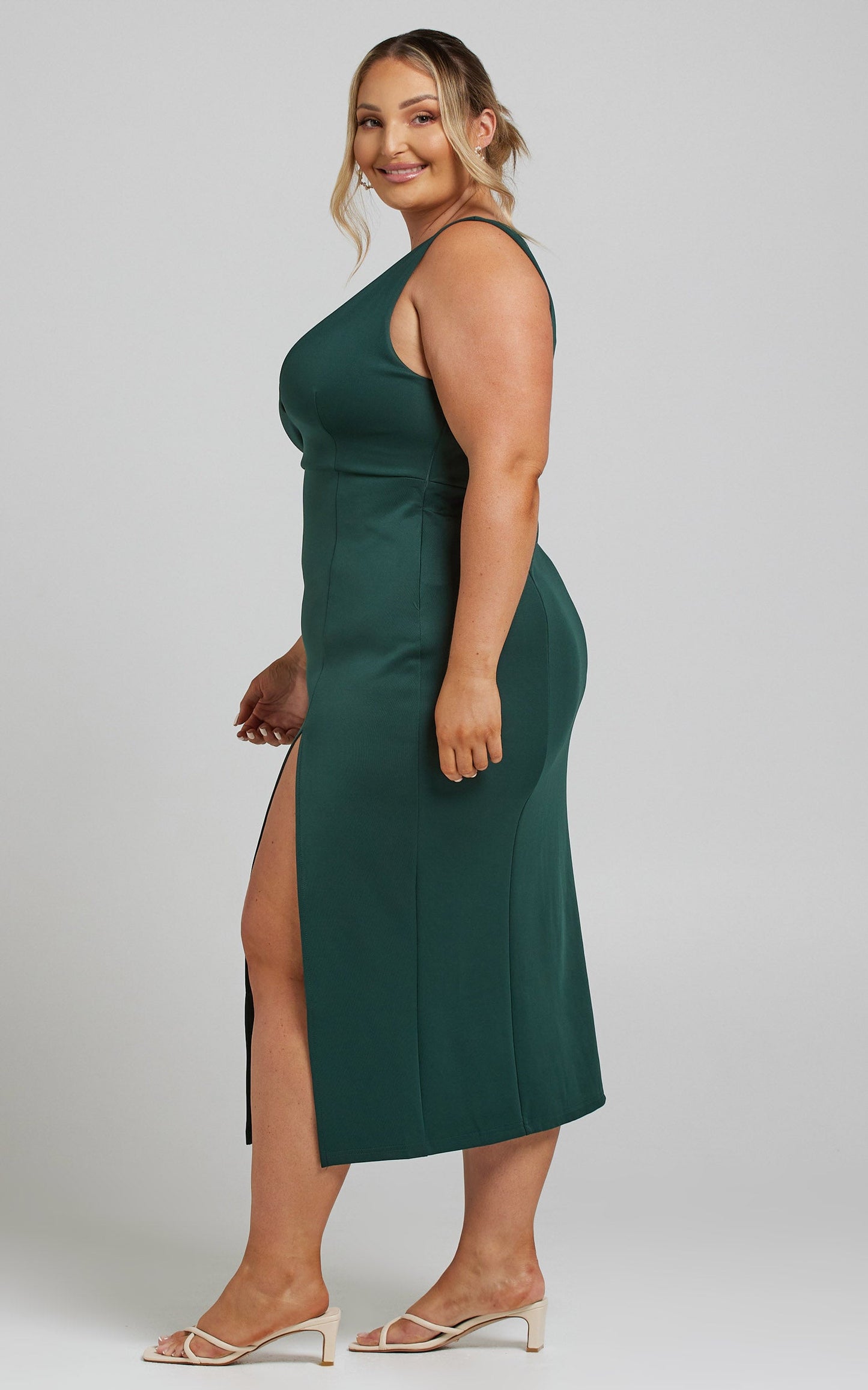 Calliope Plunge Neck Midi Dress with Split in Emerald