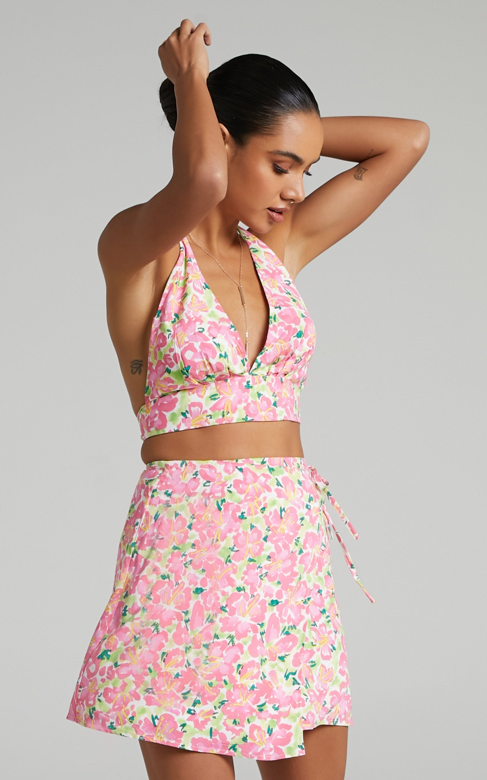Seven Wonders - Asuka Halter Neck Top in Pink Green Floral