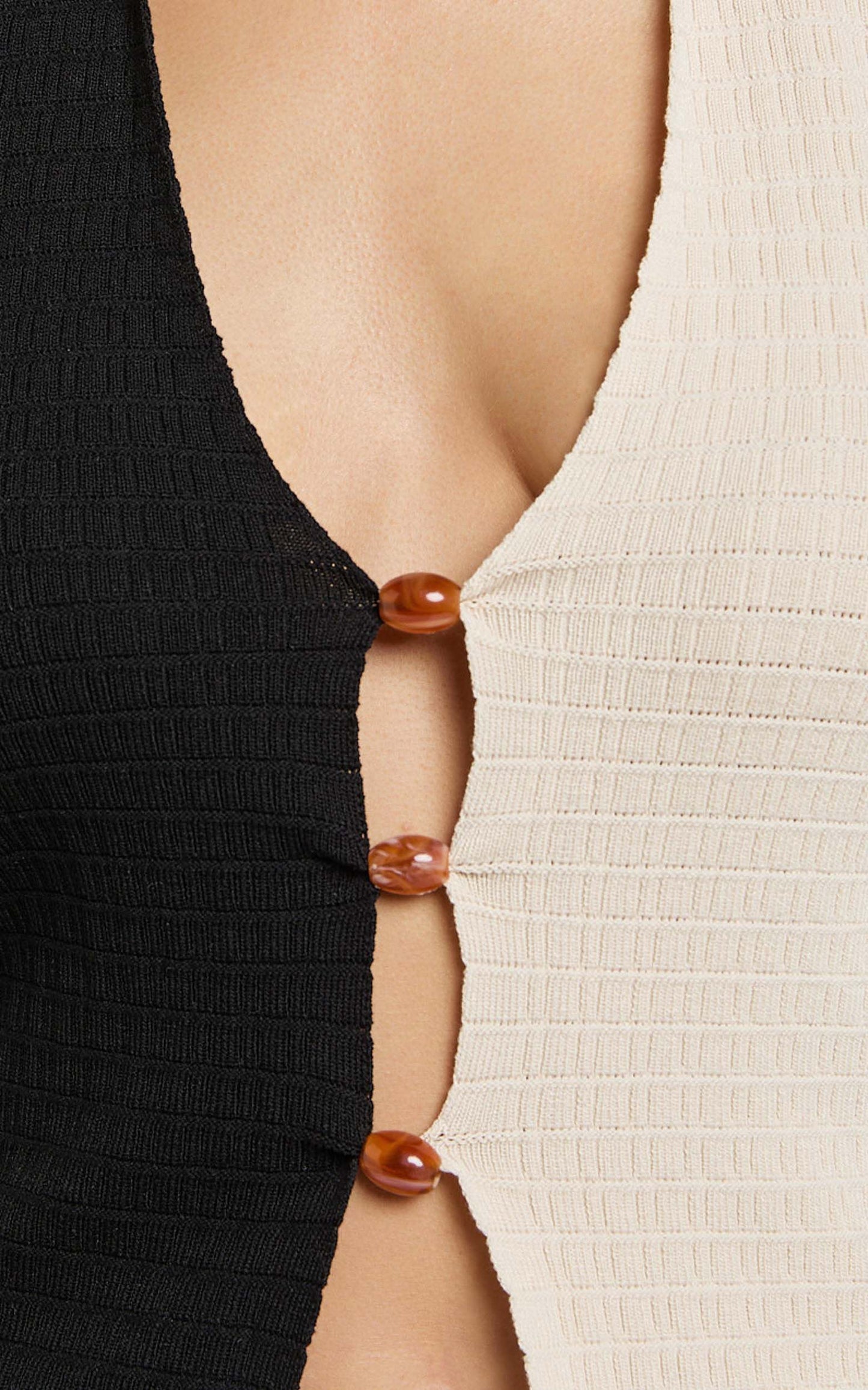 Seven Wonders - Elita Top in Black/Latte