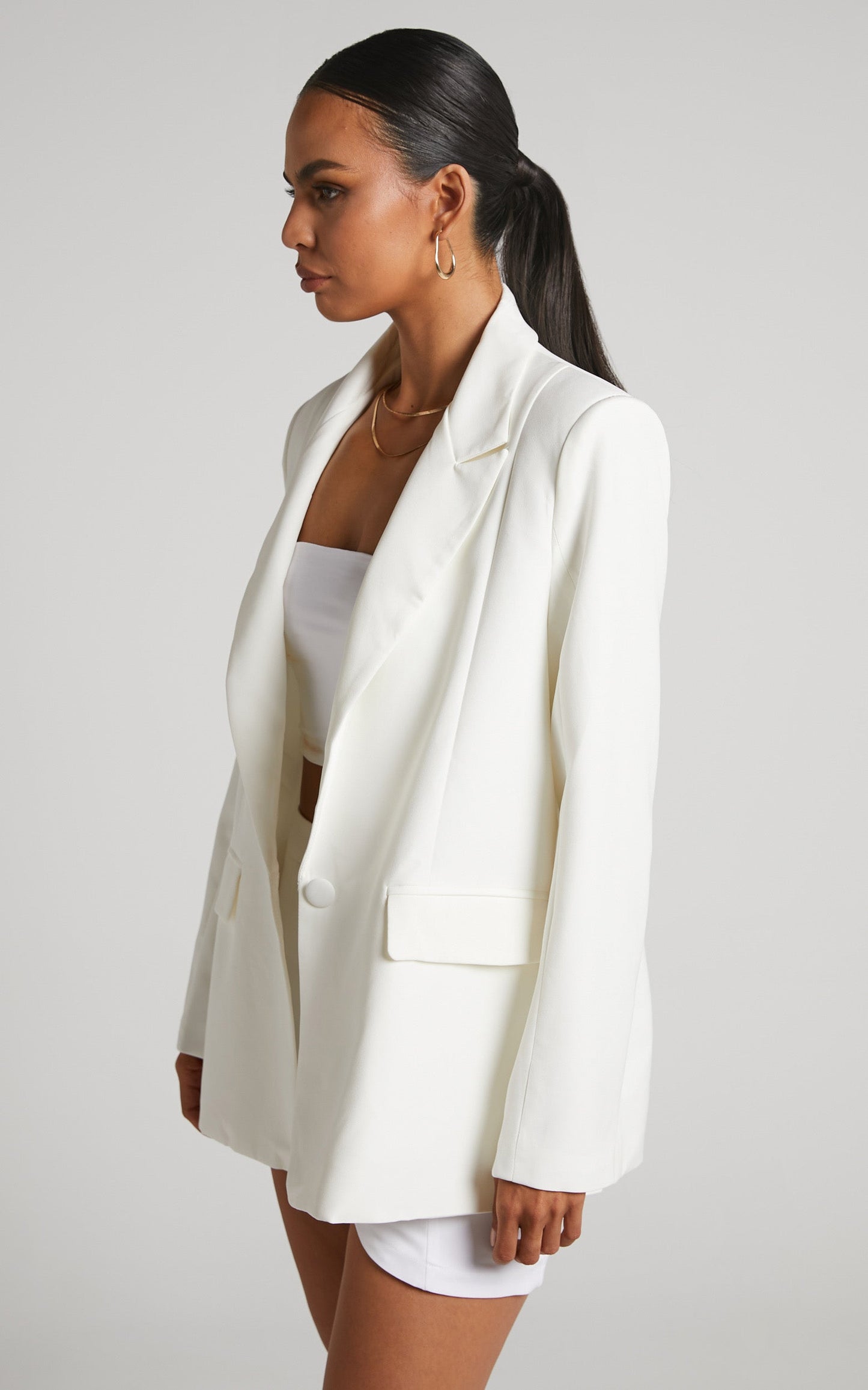 Sharmiel Blazer - Plunge Neck Oversized Longline Blazer in Ivory