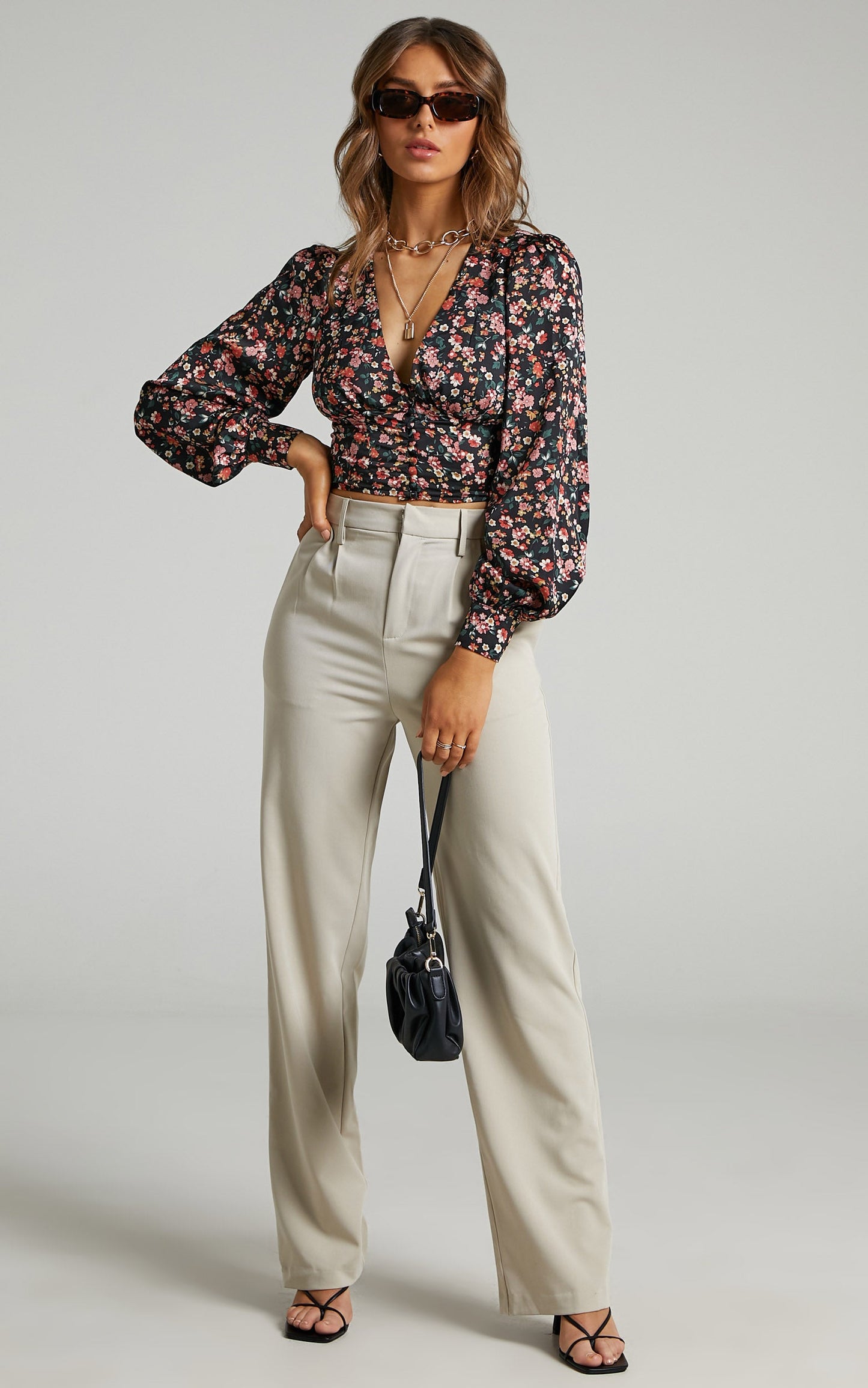 Shay Top - V Neck Balloon Sleeve Top in Black Floral