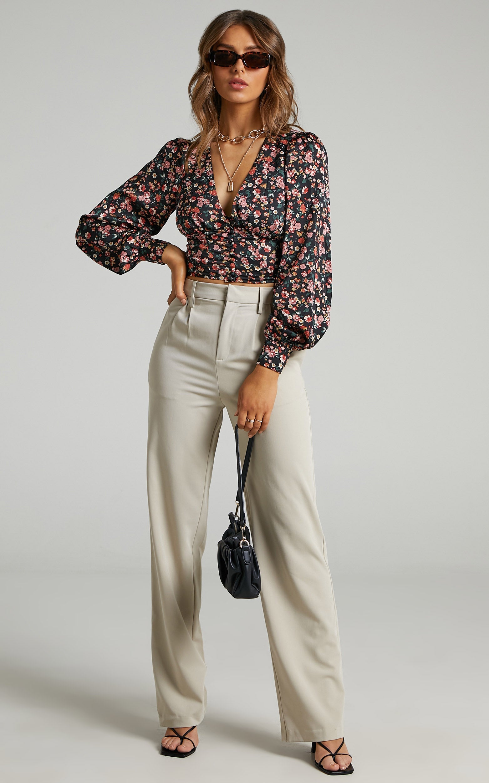 Shay Top - V Neck Balloon Sleeve Top in Black Floral