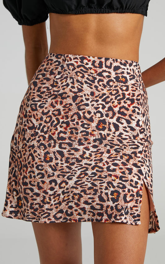 Stand In Line Skirt in Leopard