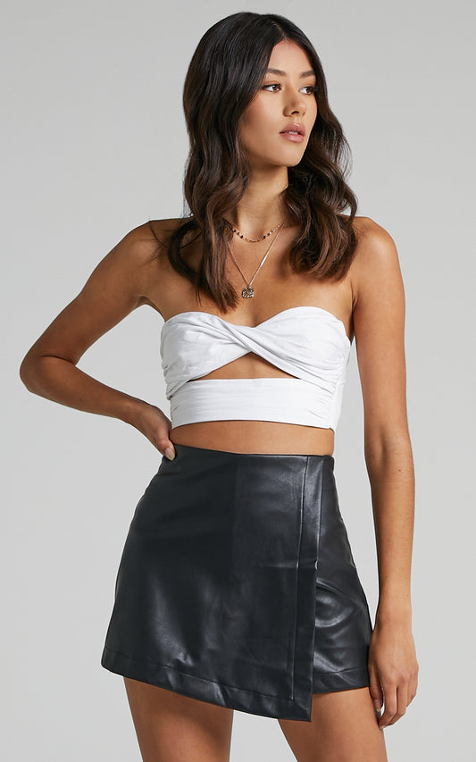 Stephie Leatherette Skort in Black Leatherette