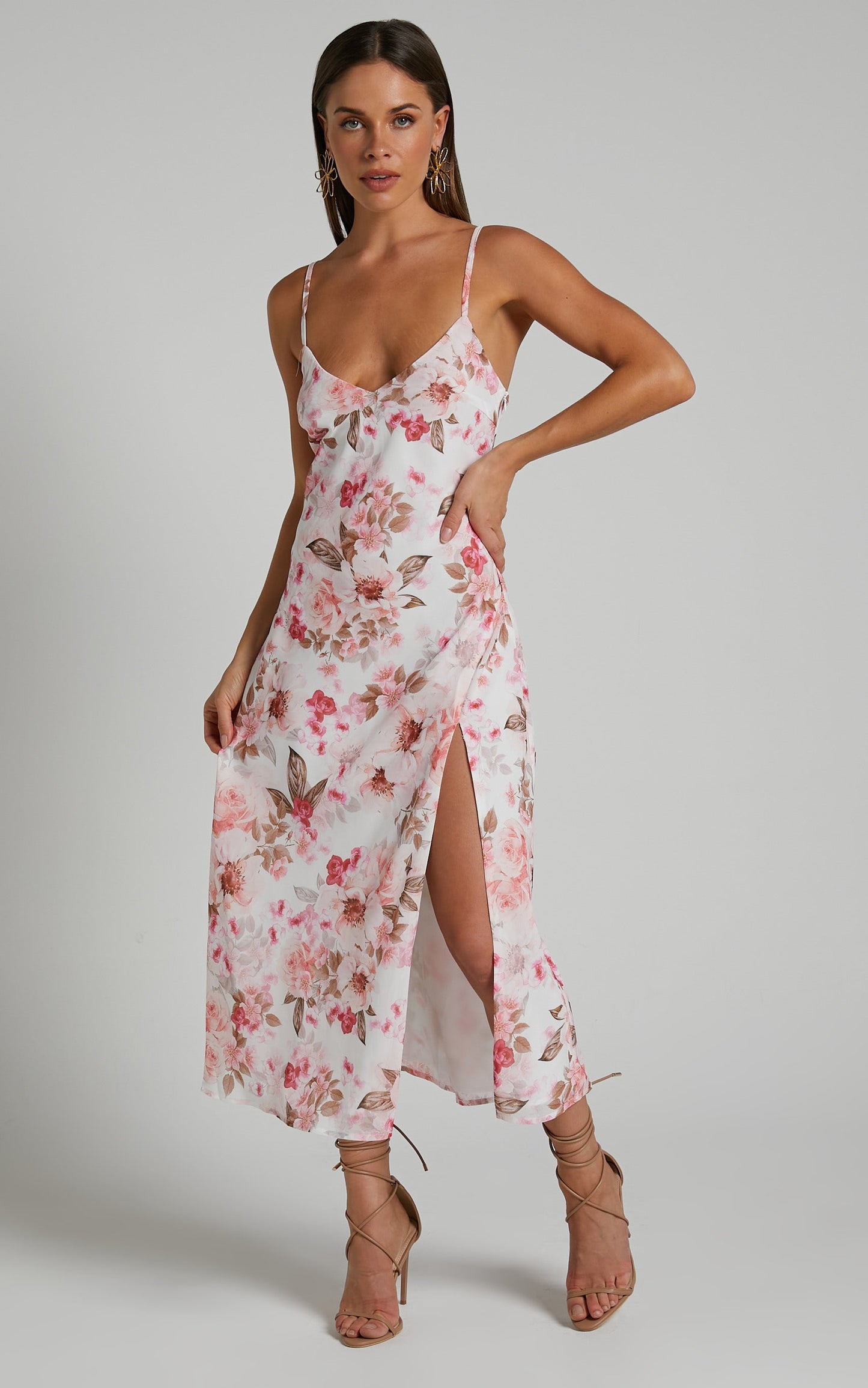 Suanie Midi Dress - Ruffle Detail Tiered Dress in Bouquet Floral
