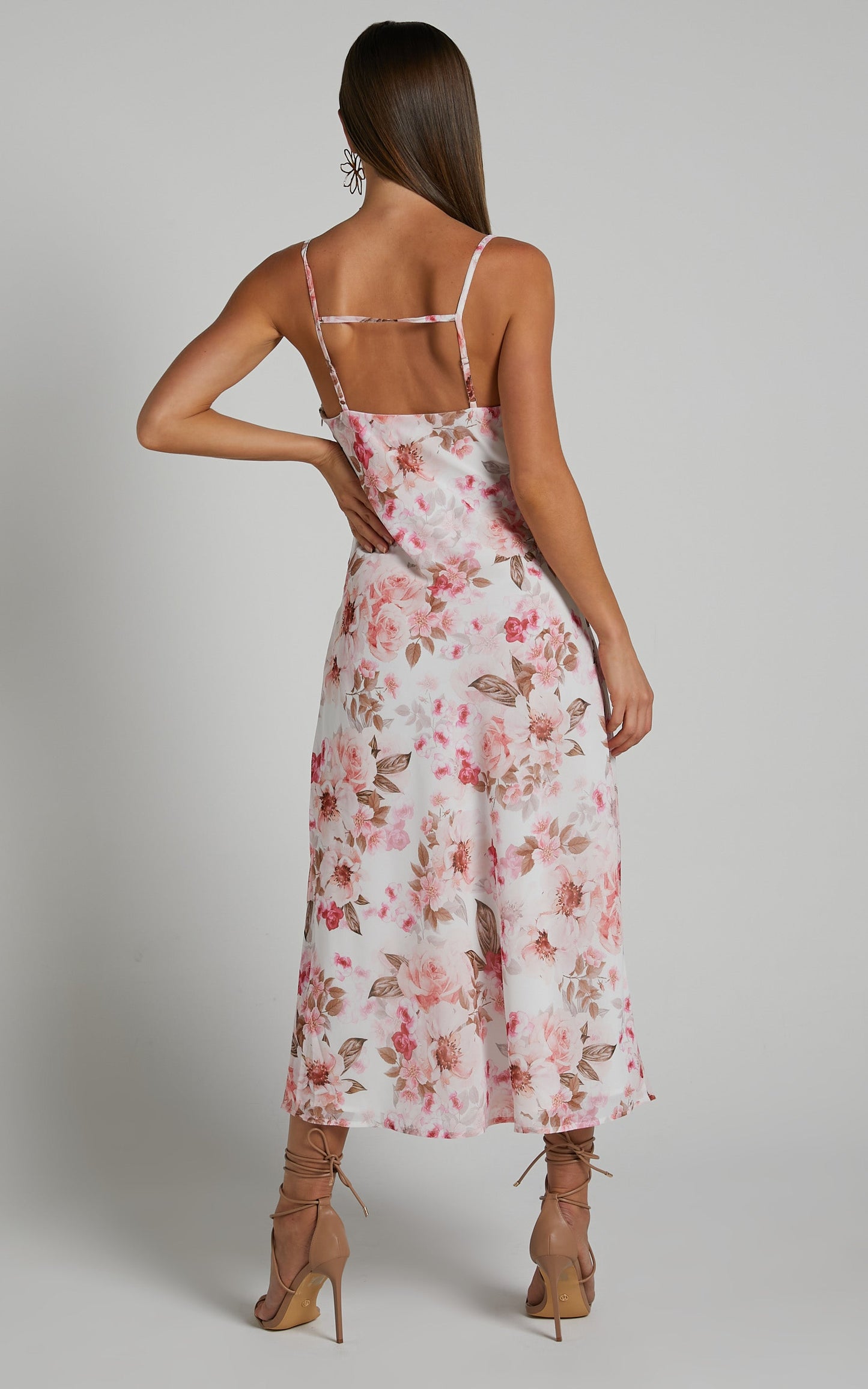Suanie Midi Dress - Ruffle Detail Tiered Dress in Bouquet Floral