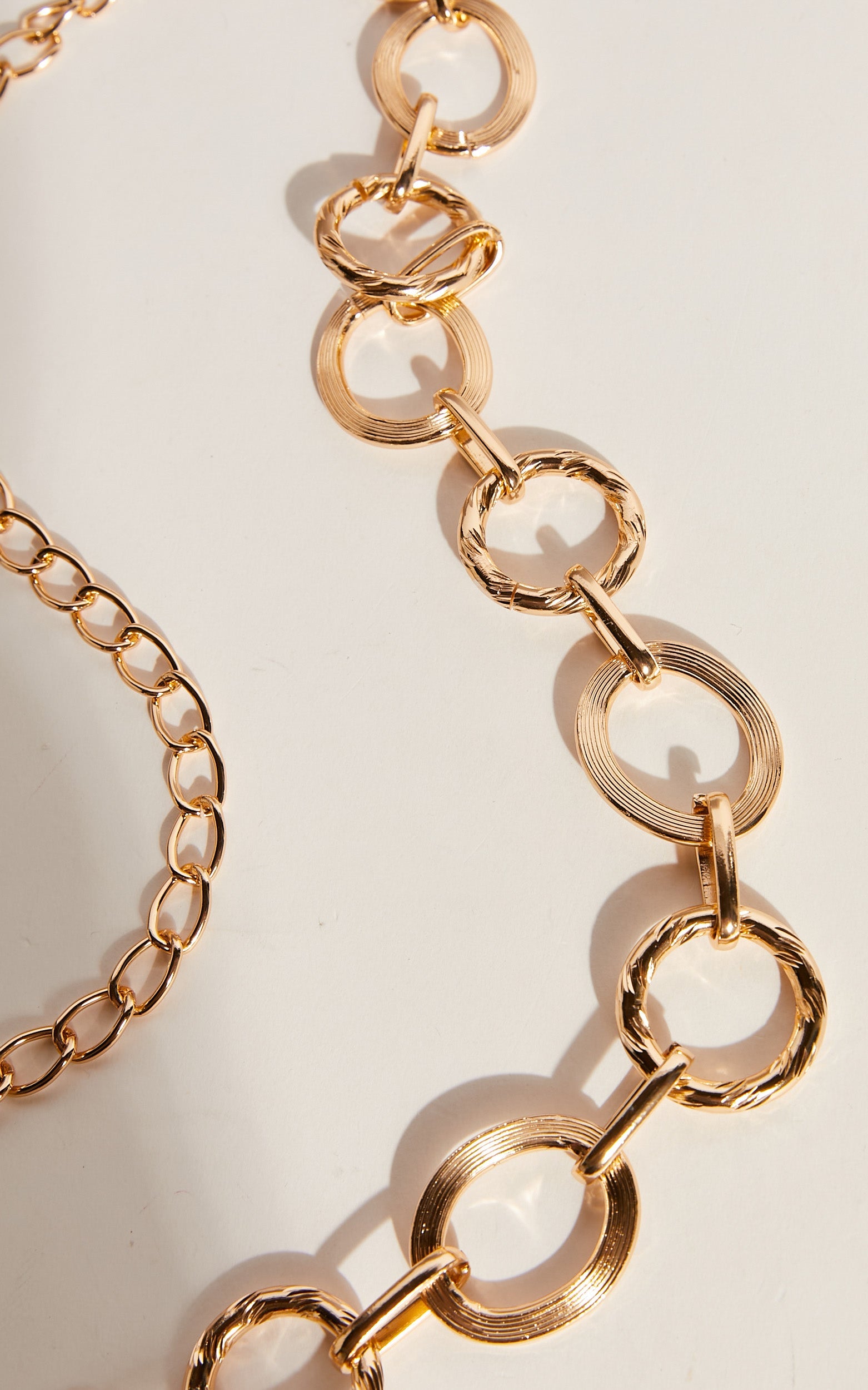 Suesana Chain Belt in Gold