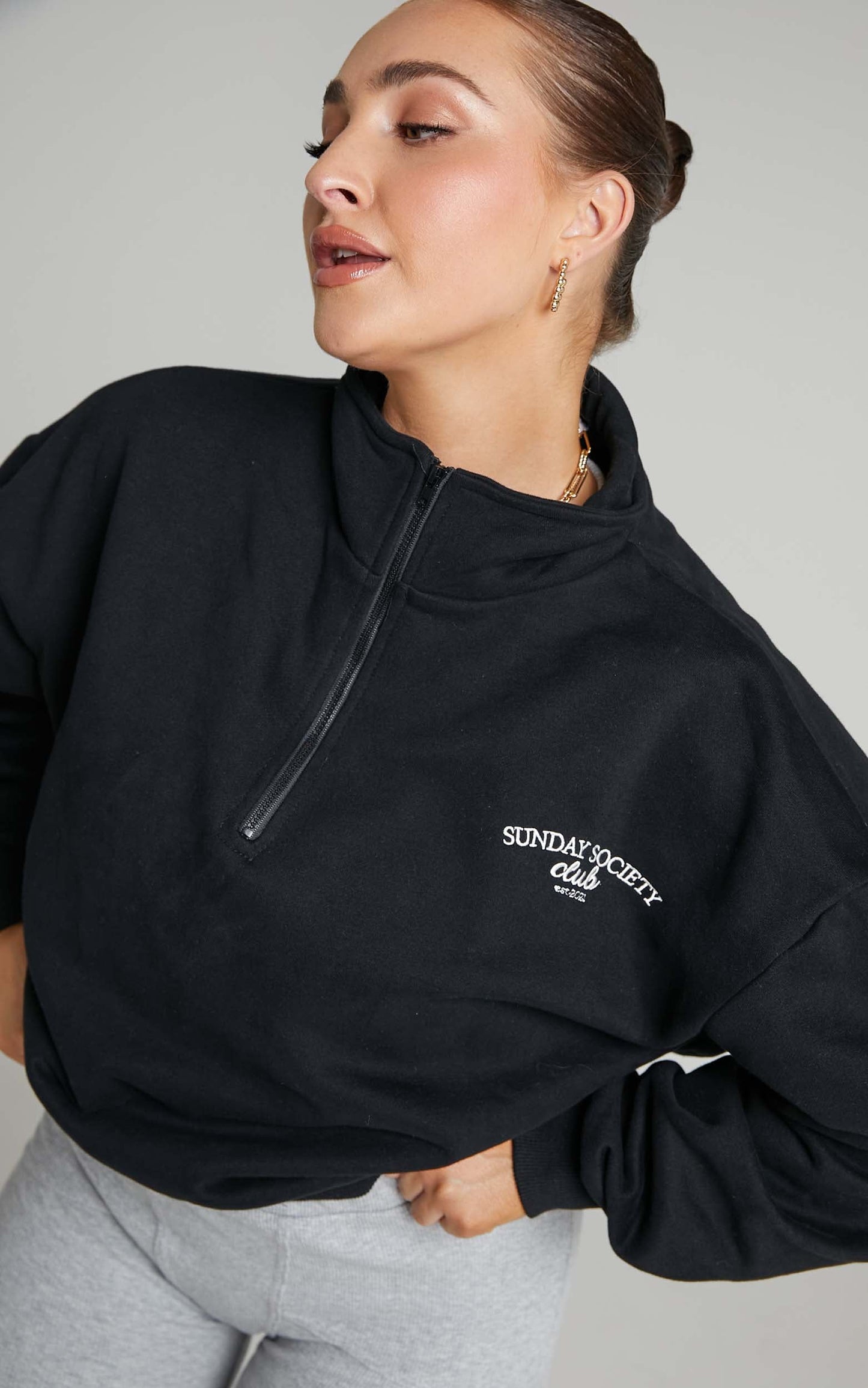 Sunday Society Club - Francisa High Neck Oversized Sweatshirt in Black