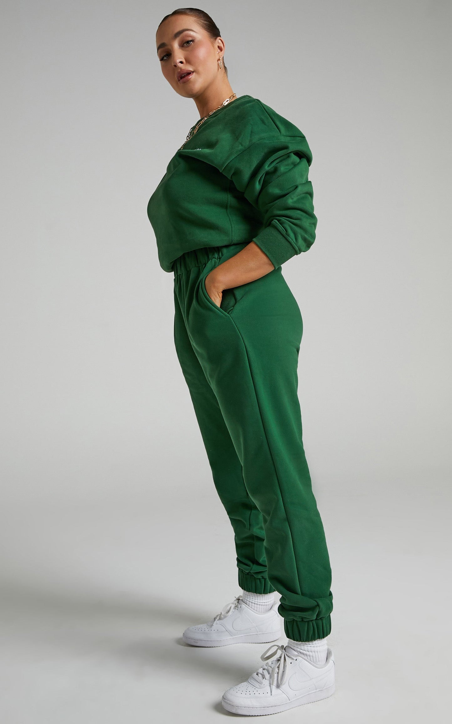 Sunday Society Club - Mid Waisted Maddie Sweatpants in Green