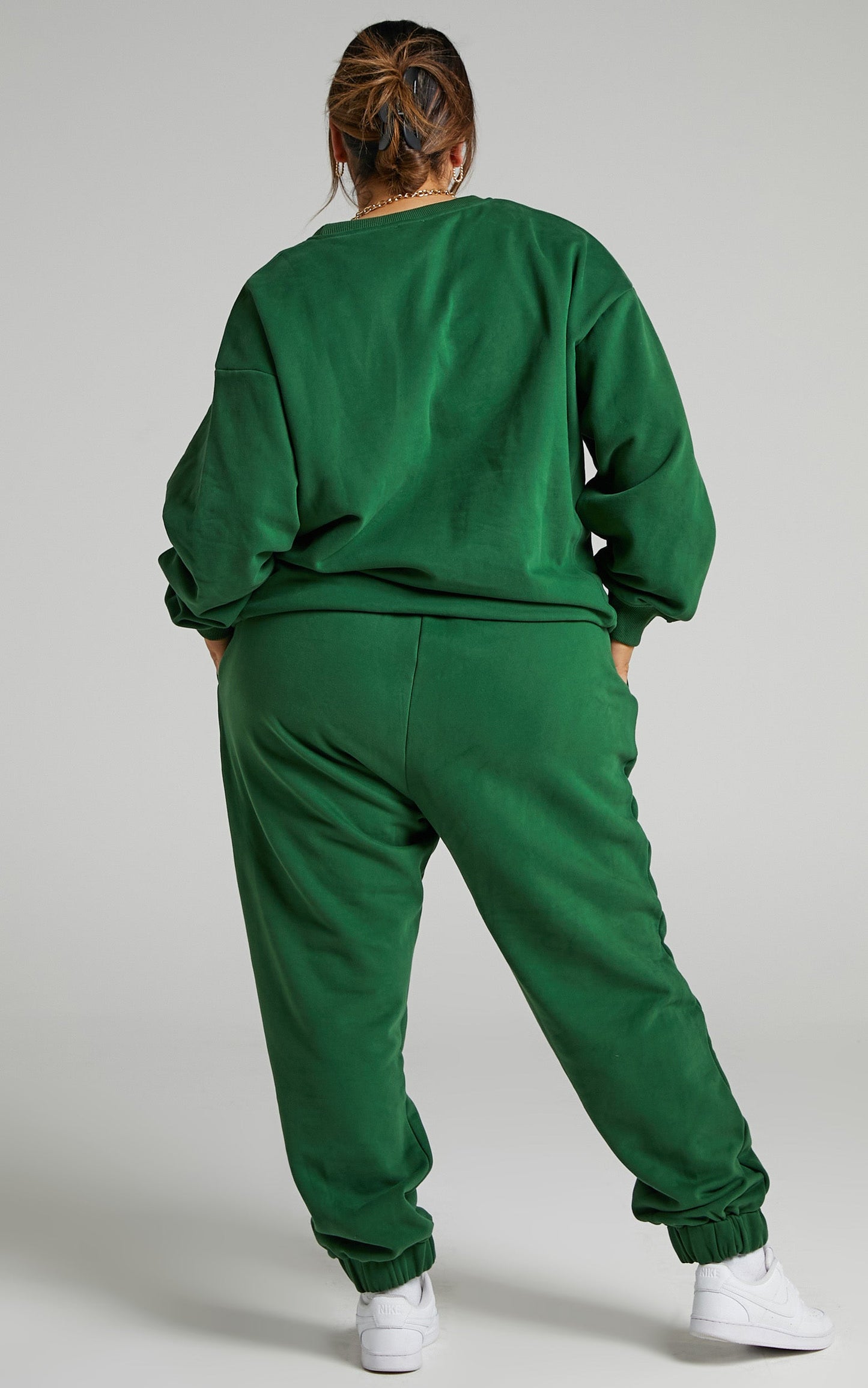 Sunday Society Club - Mid Waisted Maddie Sweatpants in Green