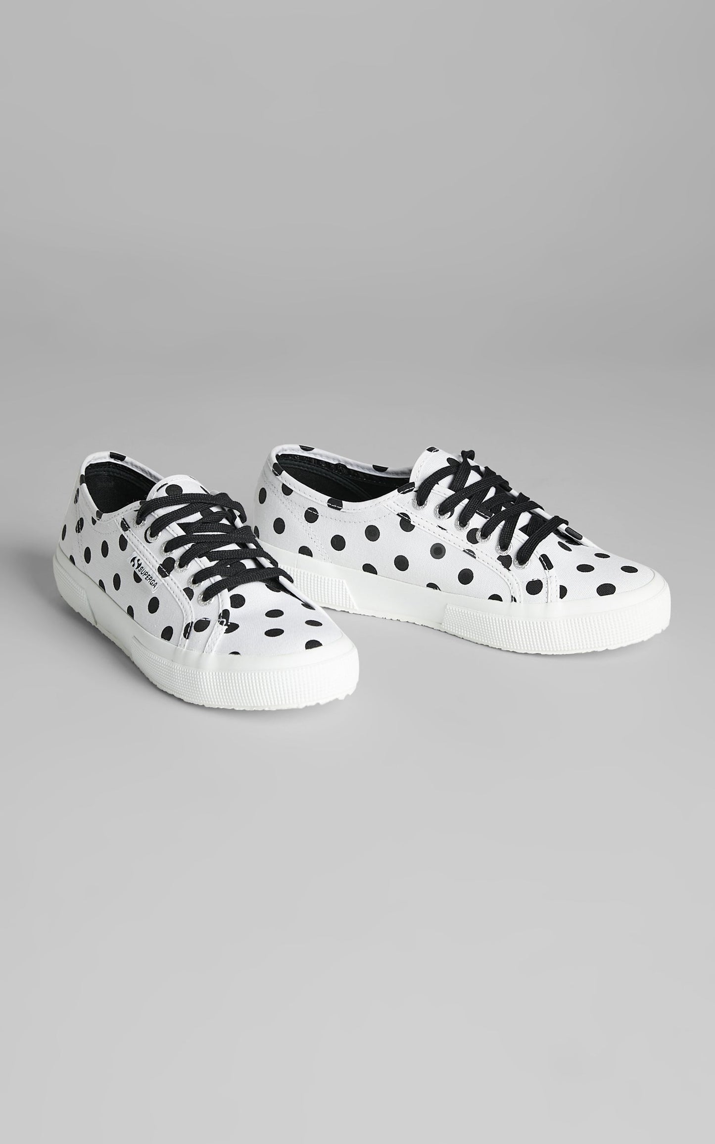 Superga - 2750 Polkadots Sneakers in A3Y White Black Dots