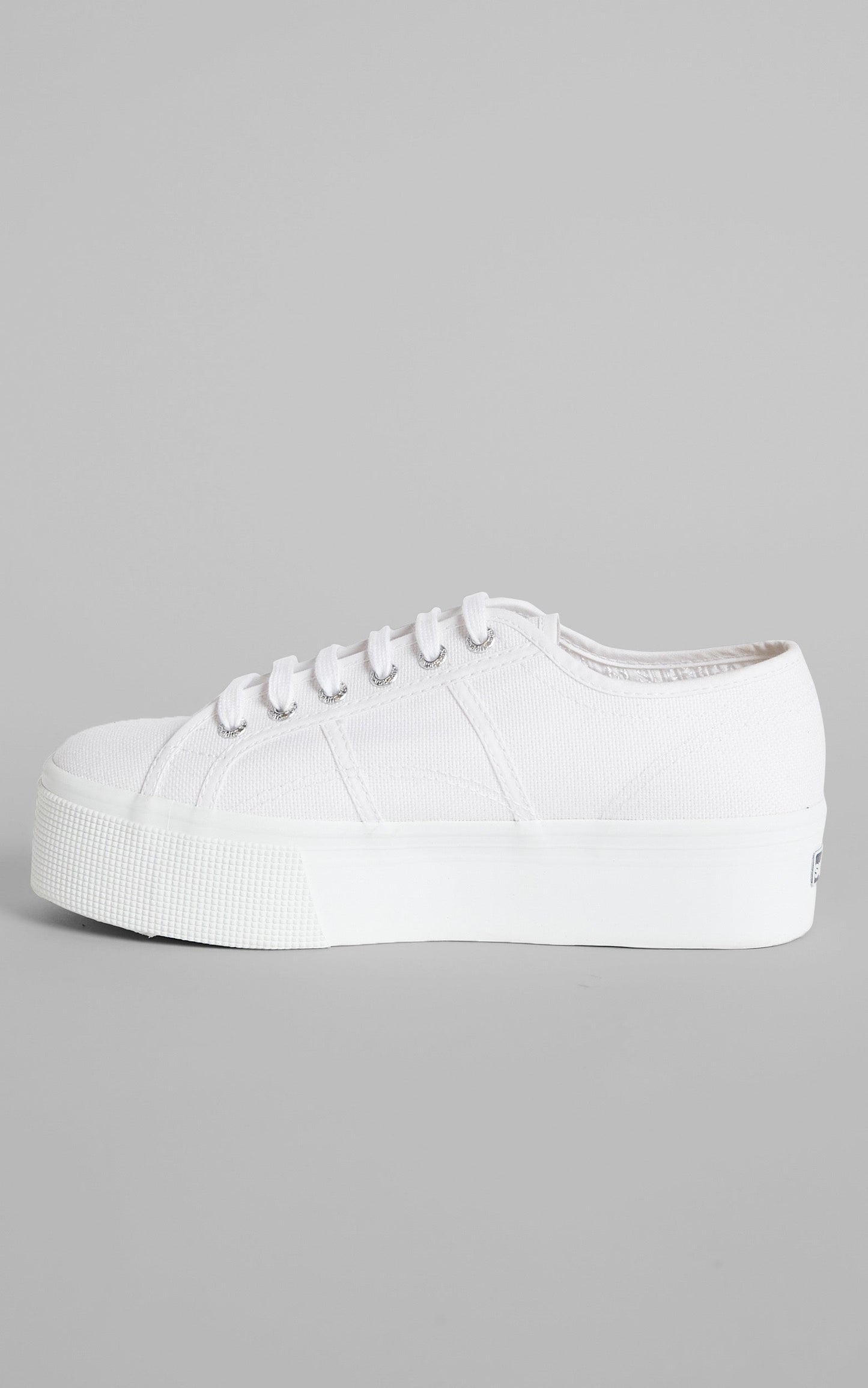 Superga - 2790 ACOTW Linea Up And Down Platform Sneakers in 901 White