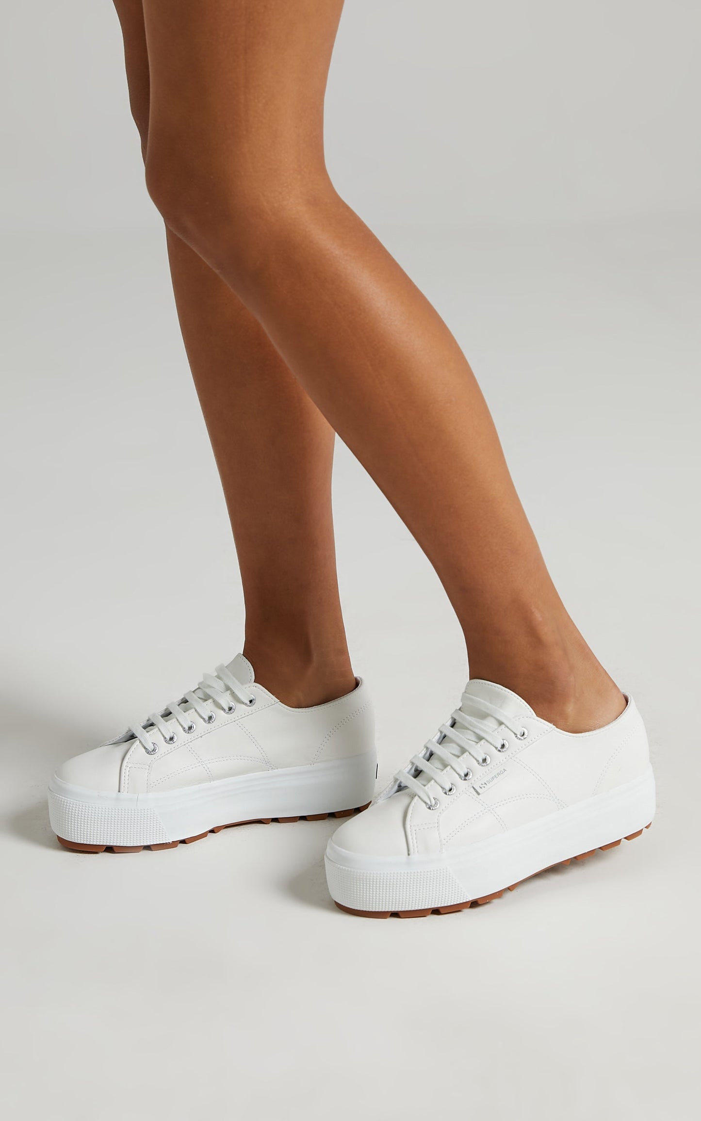Superga - 2790 Tank Nappa Sneakers in 900 White