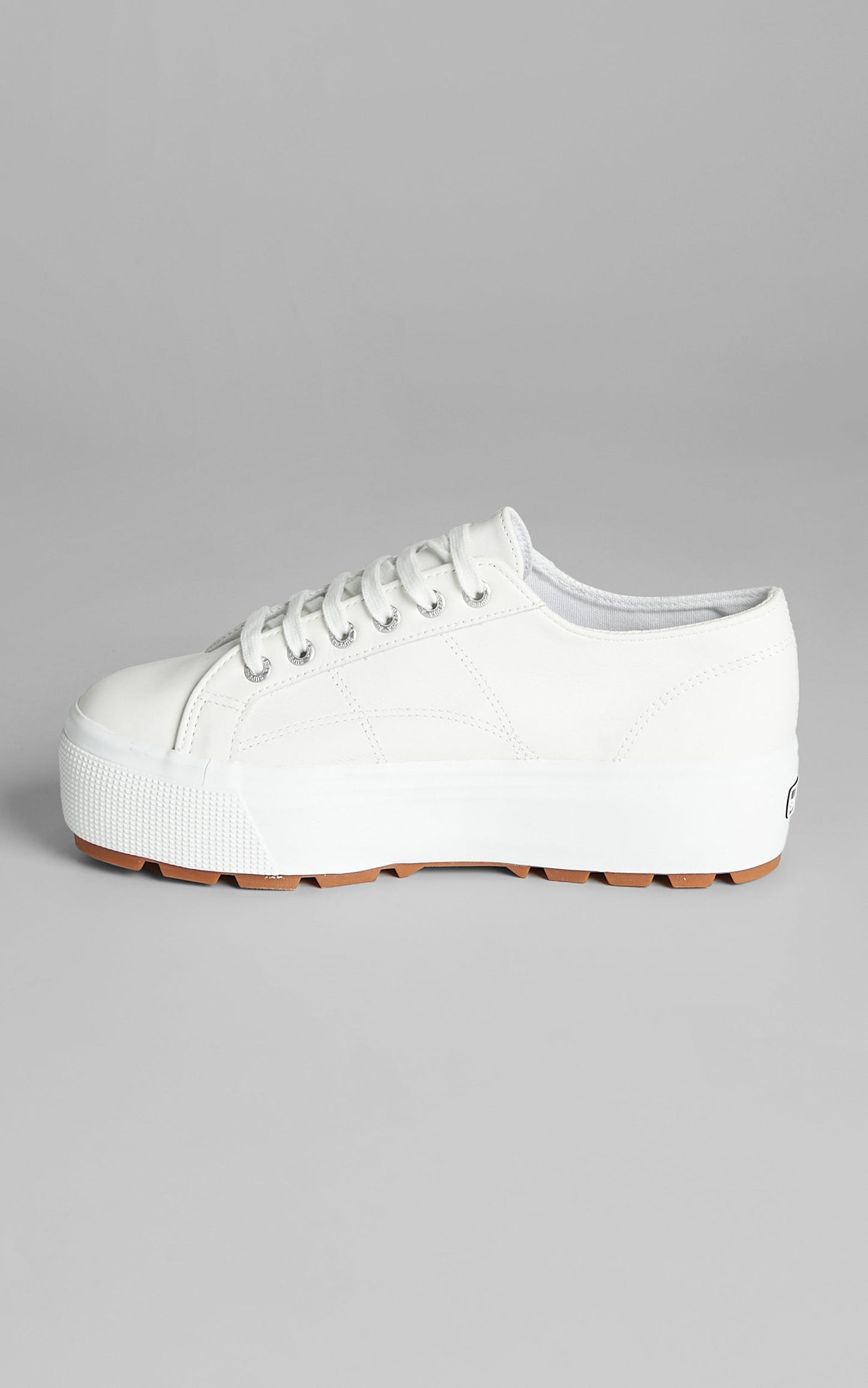 Superga - 2790 Tank Nappa Sneakers in 900 White