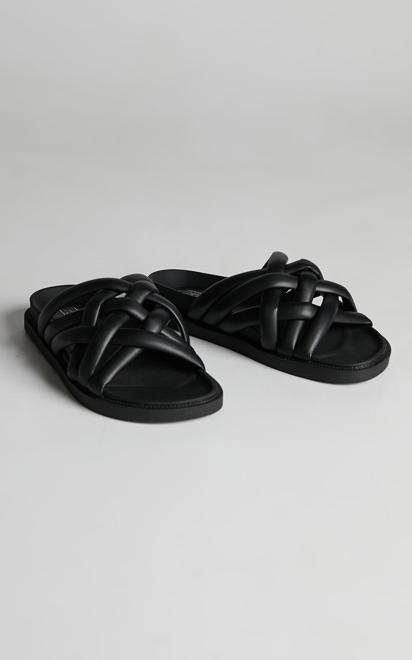Therapy - Agyness Slides in Black