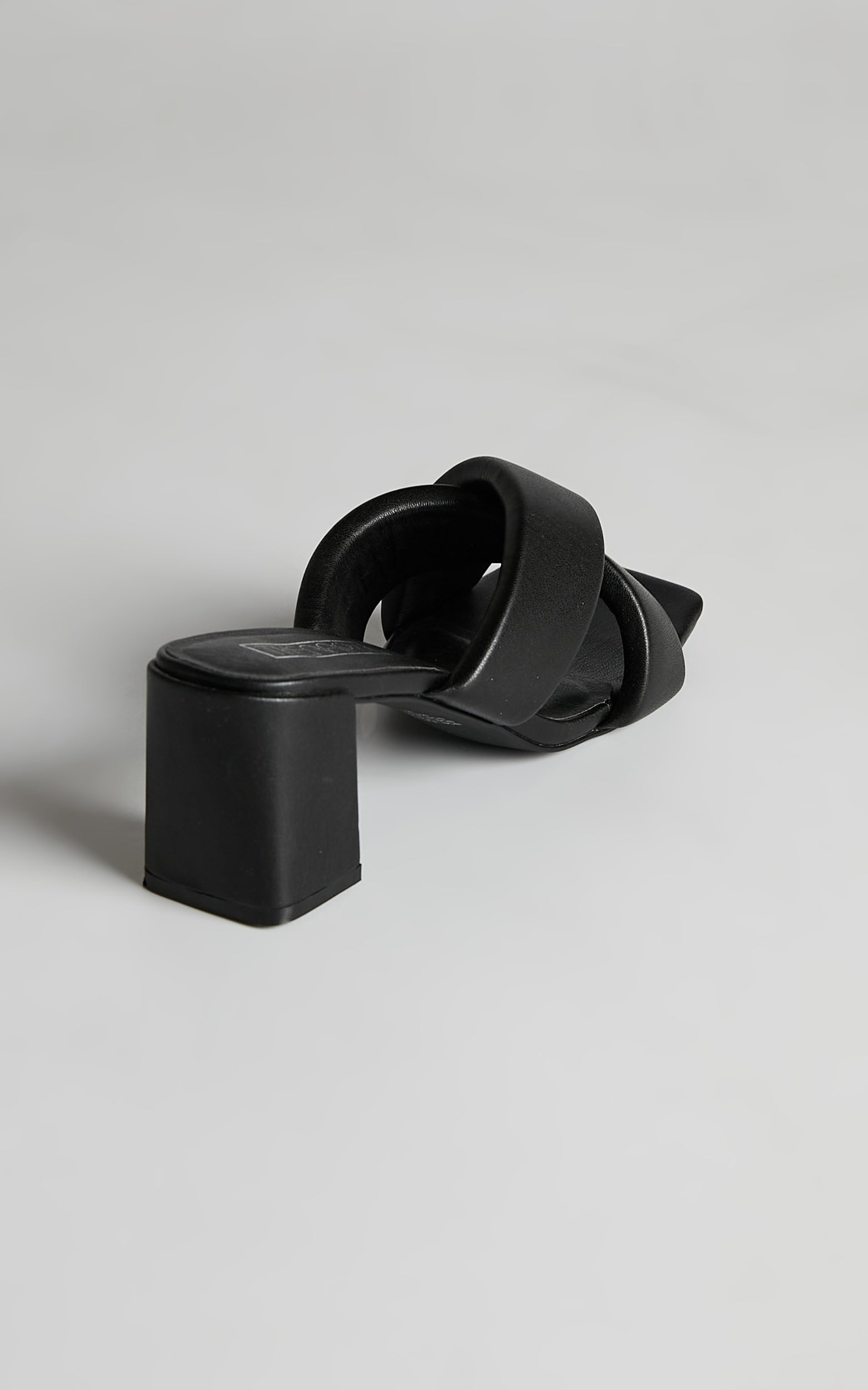 Therapy - Mary-Kate Heels in Black