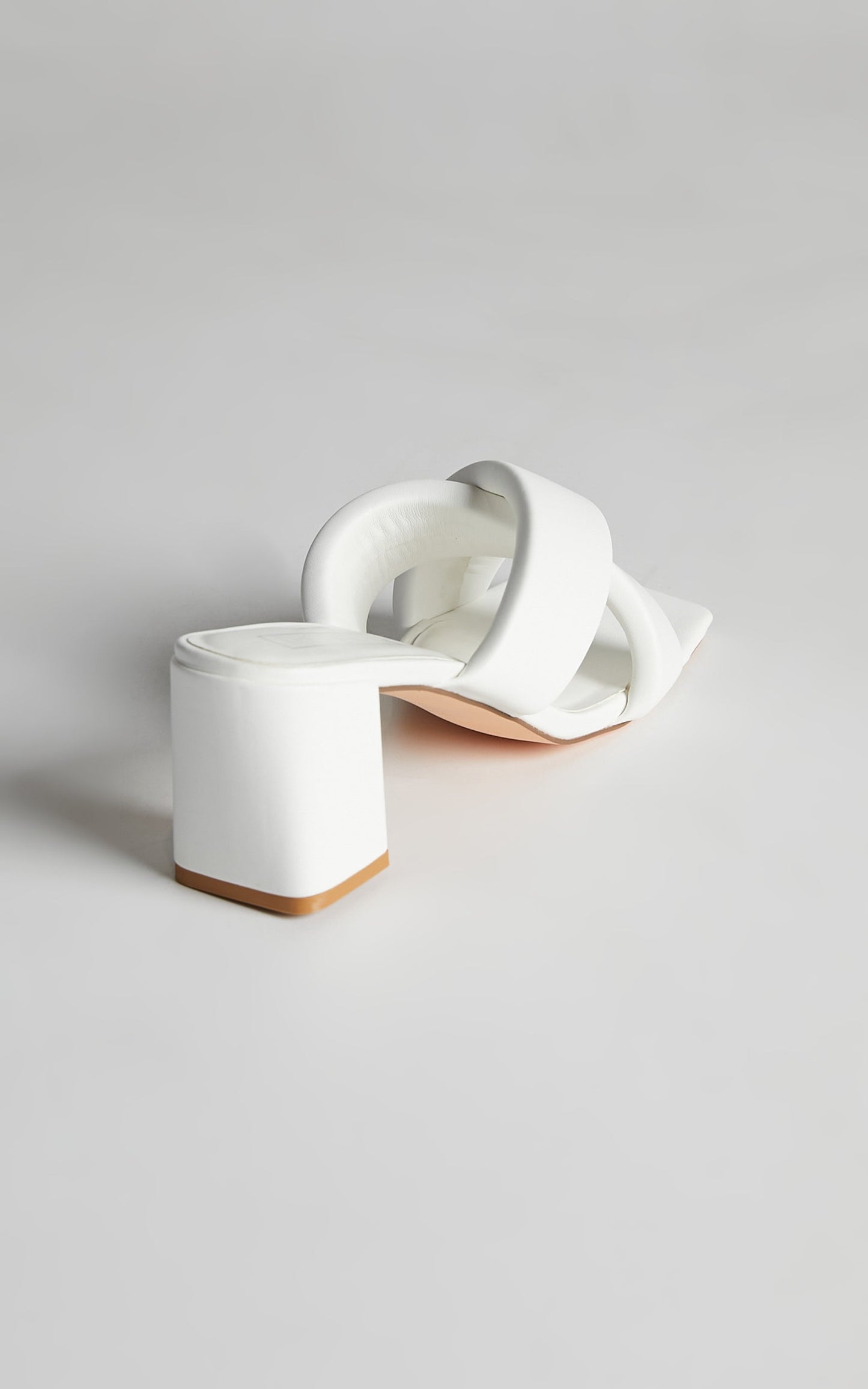 Therapy - Mary-Kate Heels in White