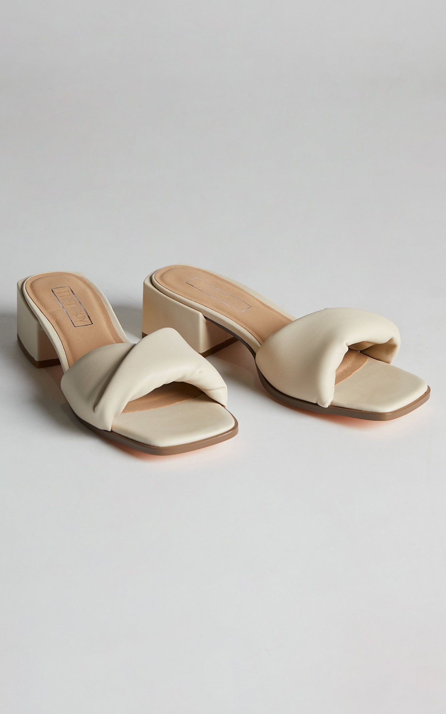 THERAPY - SKYE MULES in bone