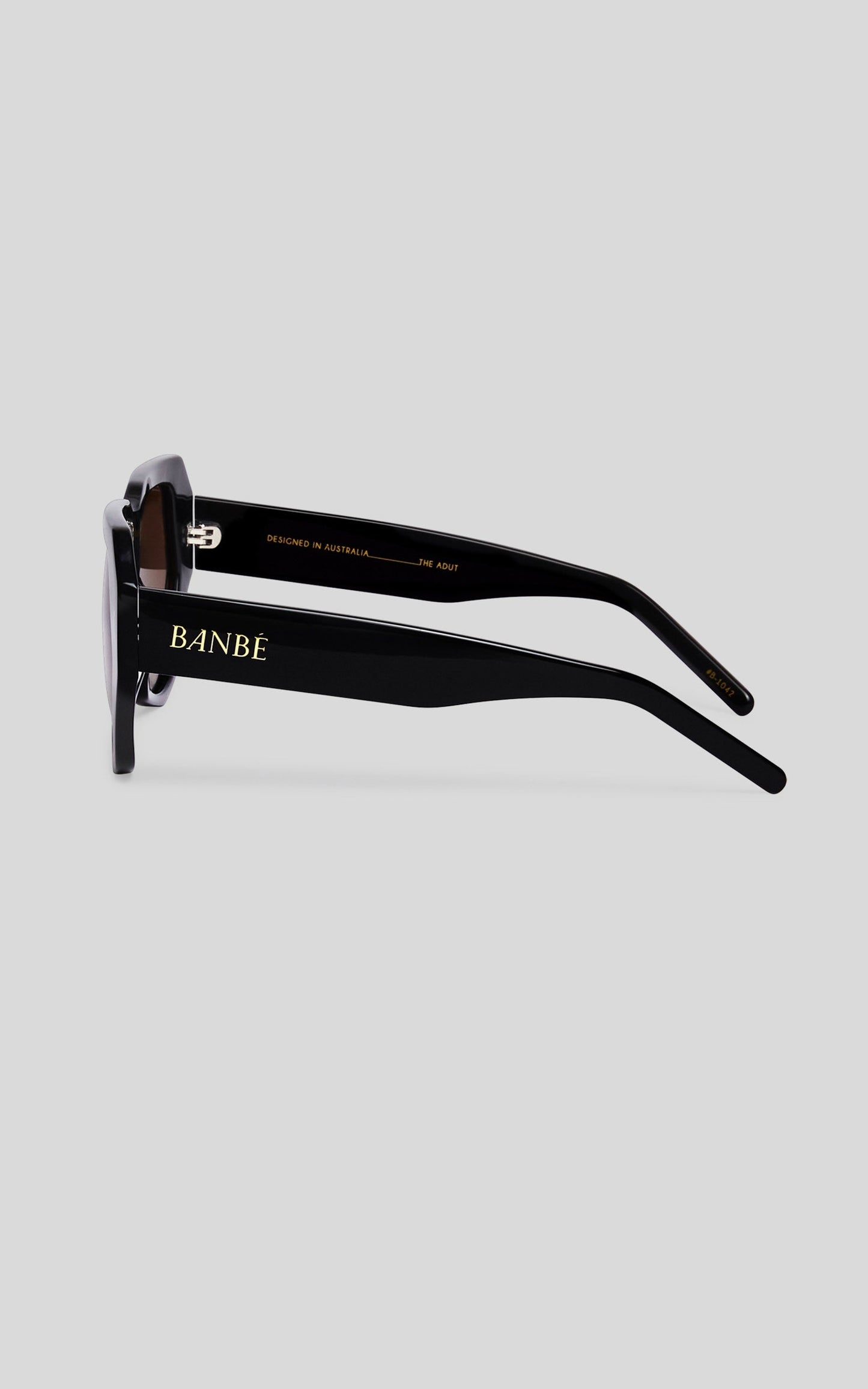 Banbe Eyewear - The Adut in Black Amber Fade
