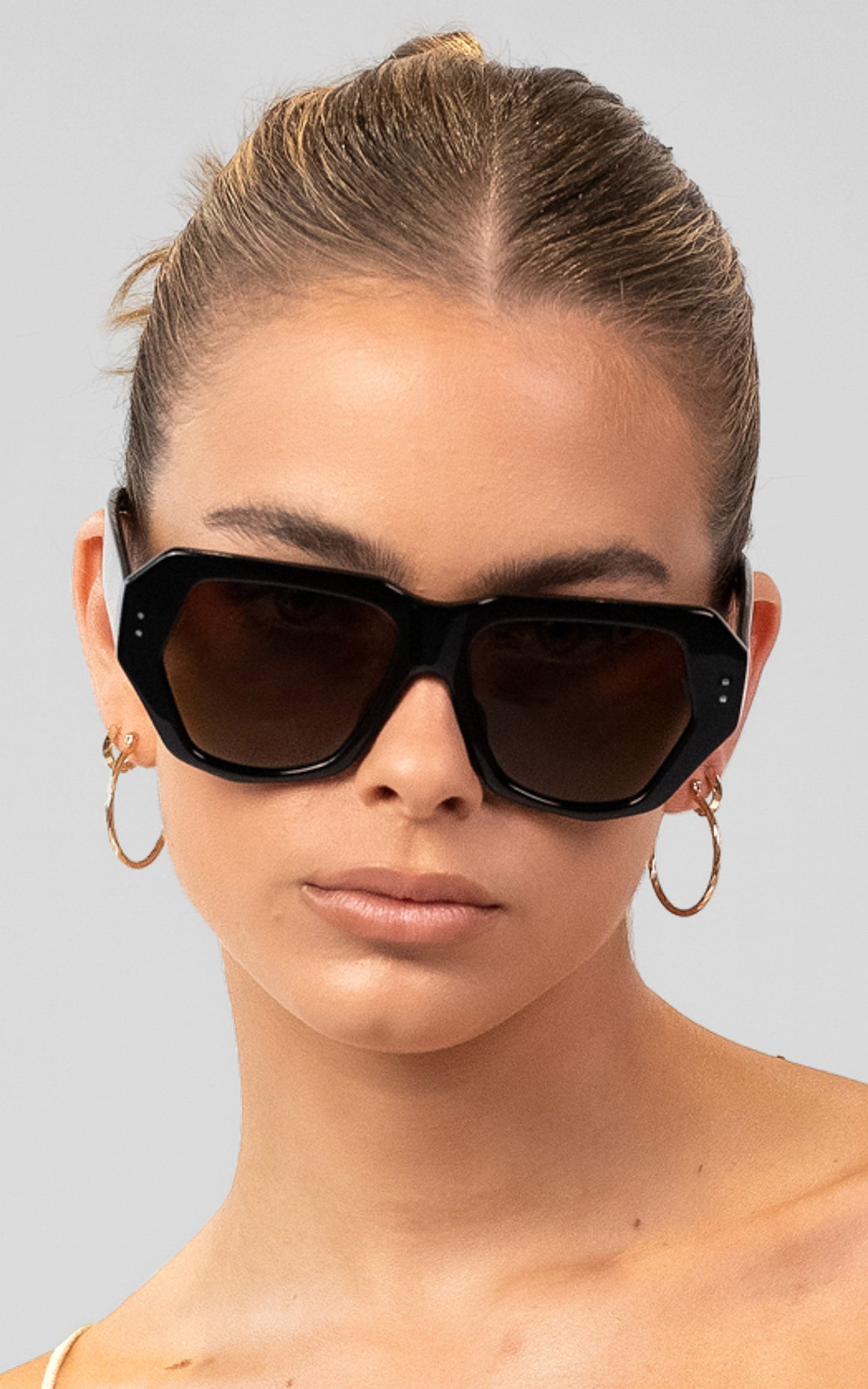 Banbe Eyewear - The Adut in Black Amber Fade